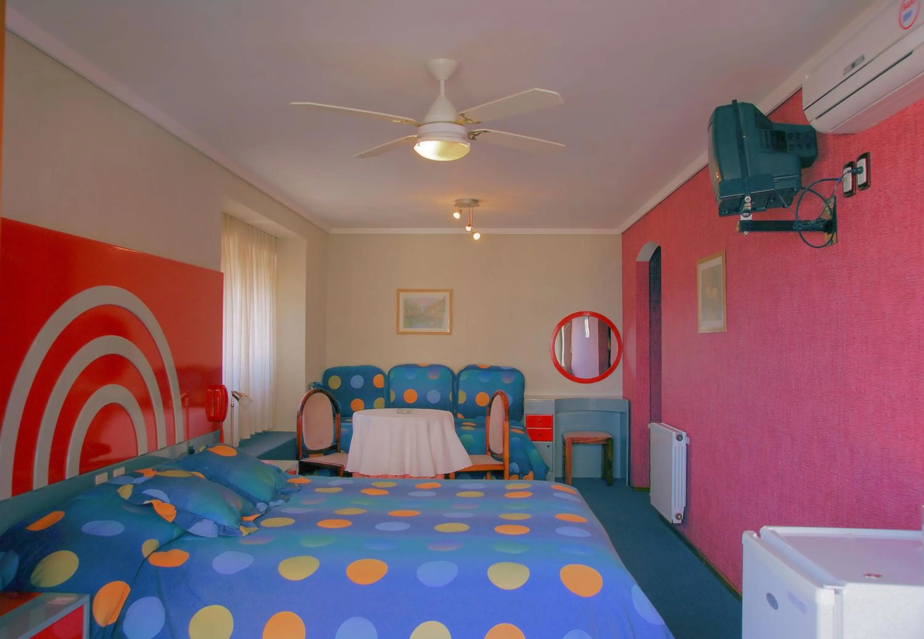 Photo of the whole room, Bed in Hotel Gran International