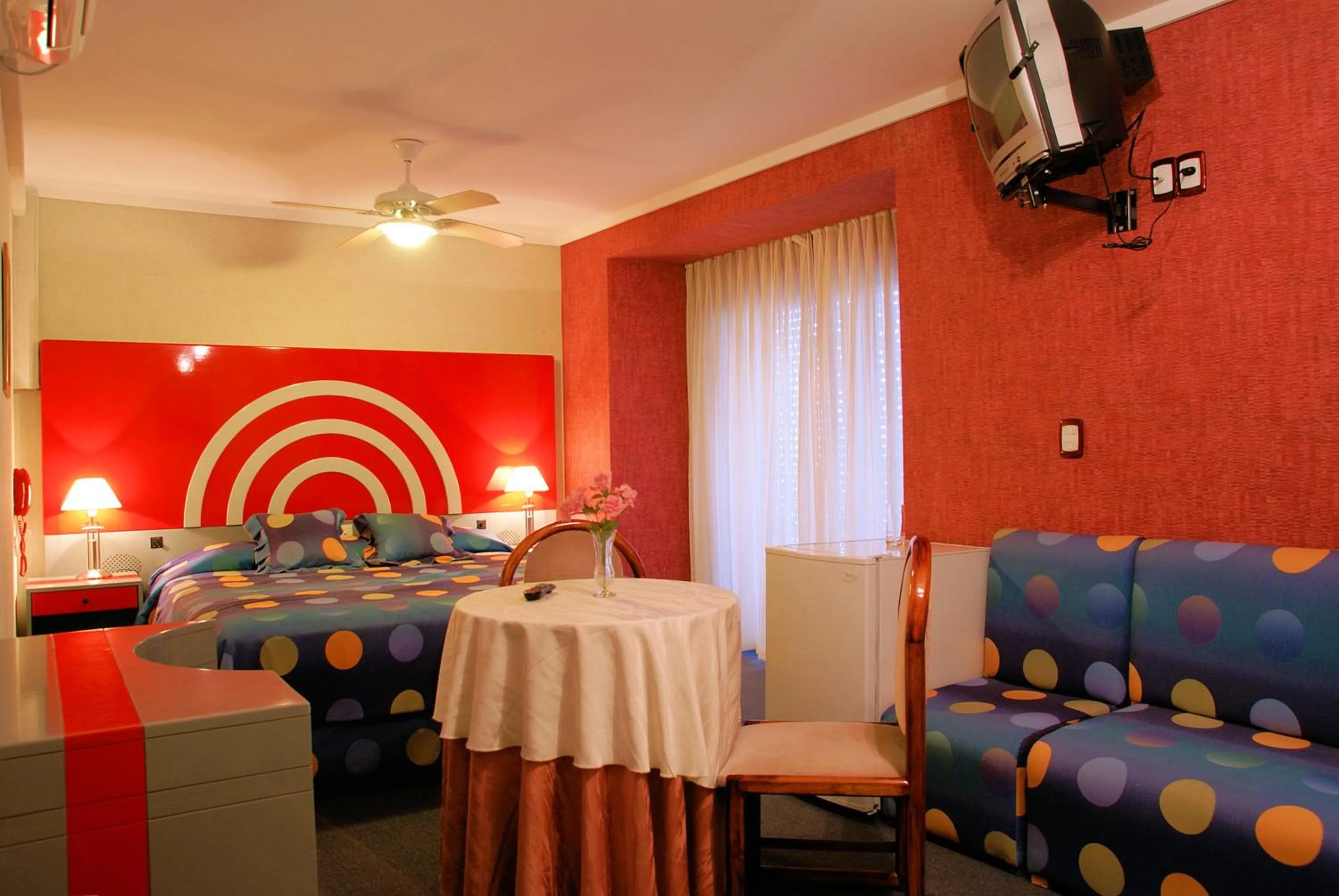 Photo of the whole room in Hotel Gran International