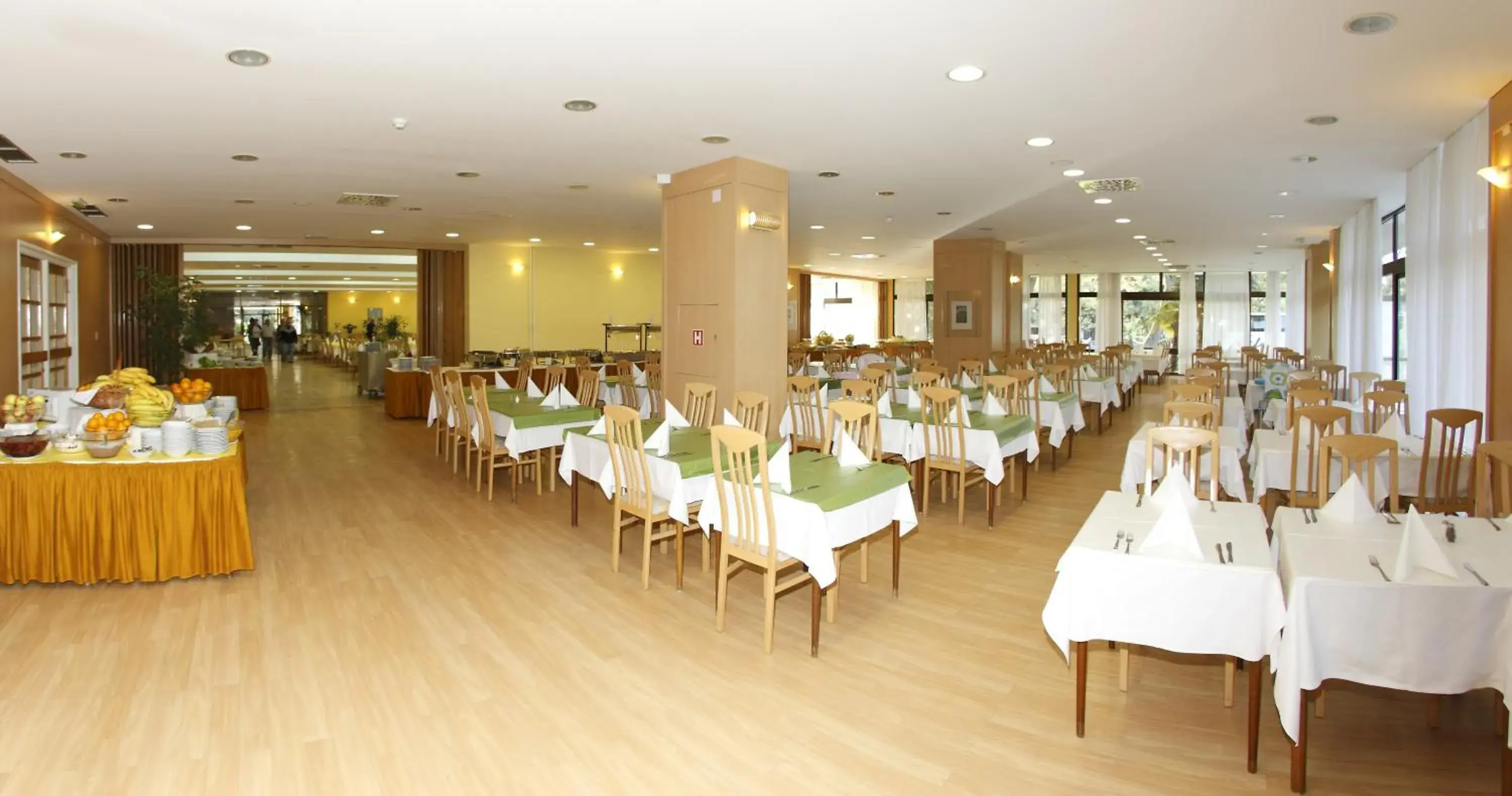 Restaurant/places to eat in Hotel Donat - All Inclusive Restaurant/places to eat in Hotel Donat - All Inclusive