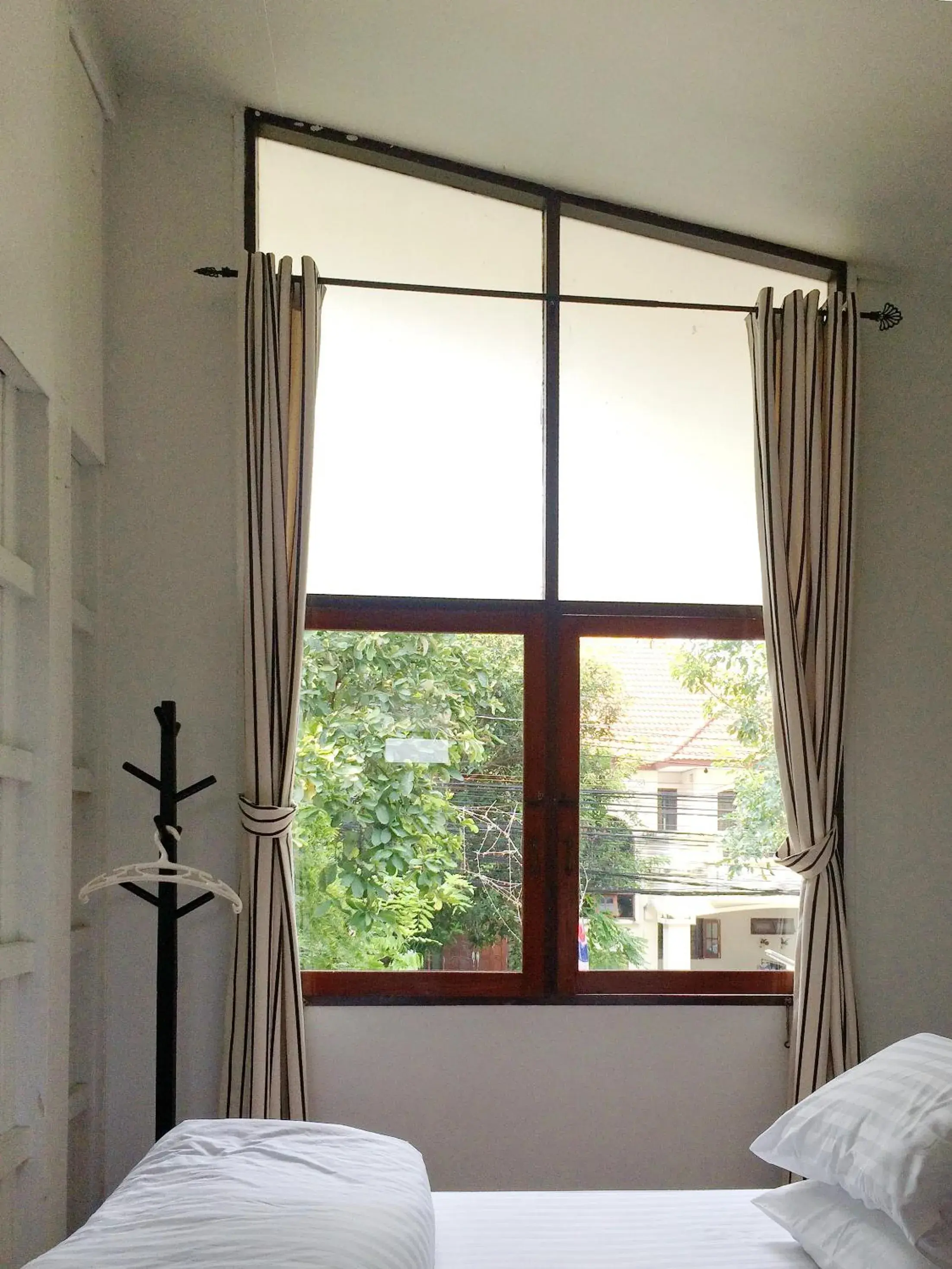 Garden view, Bed in Many Trees Garden view, Bed in Many Trees