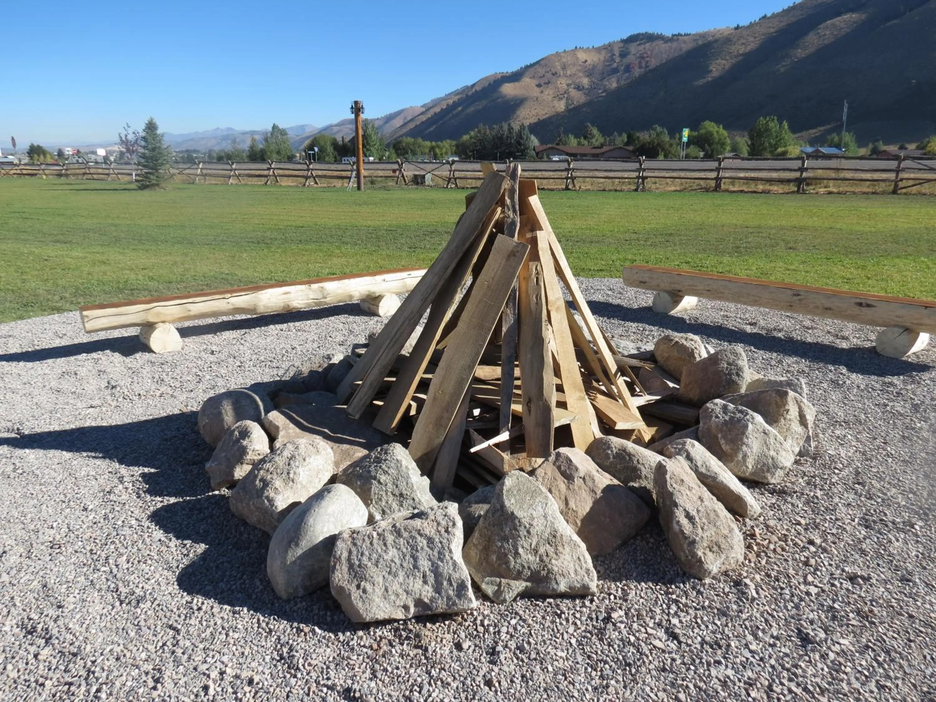 Evening entertainment in Kodiak Mountain Resort