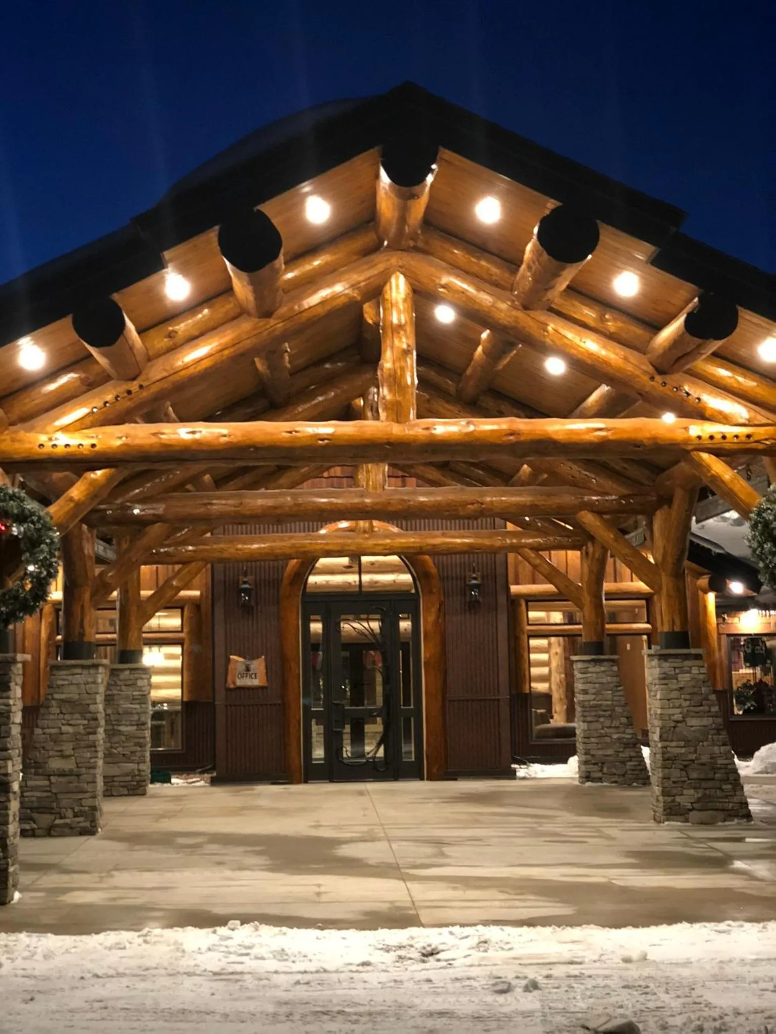 Facade/entrance in Kodiak Mountain Resort
