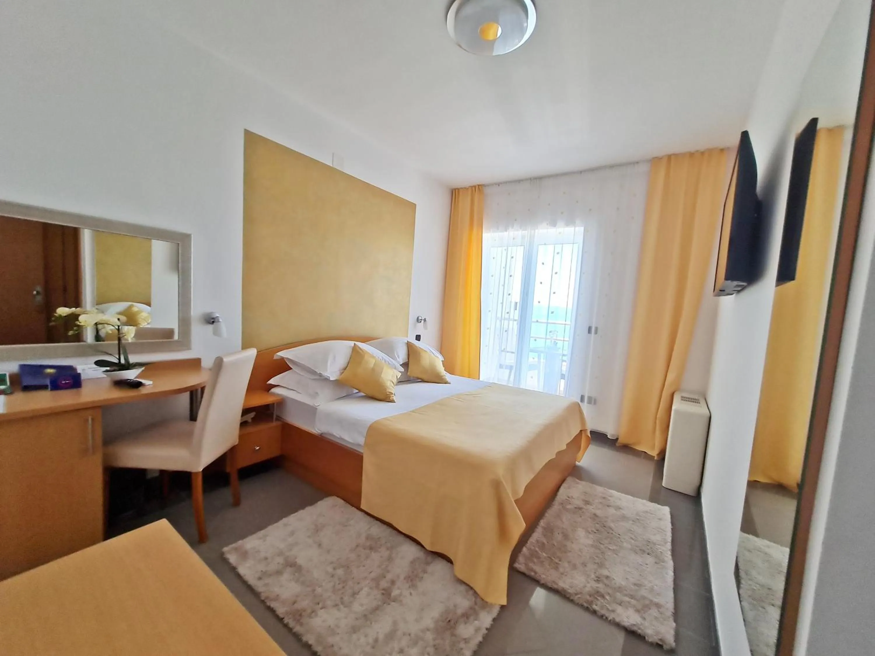 Bedroom, Bed in Hotel Sunce