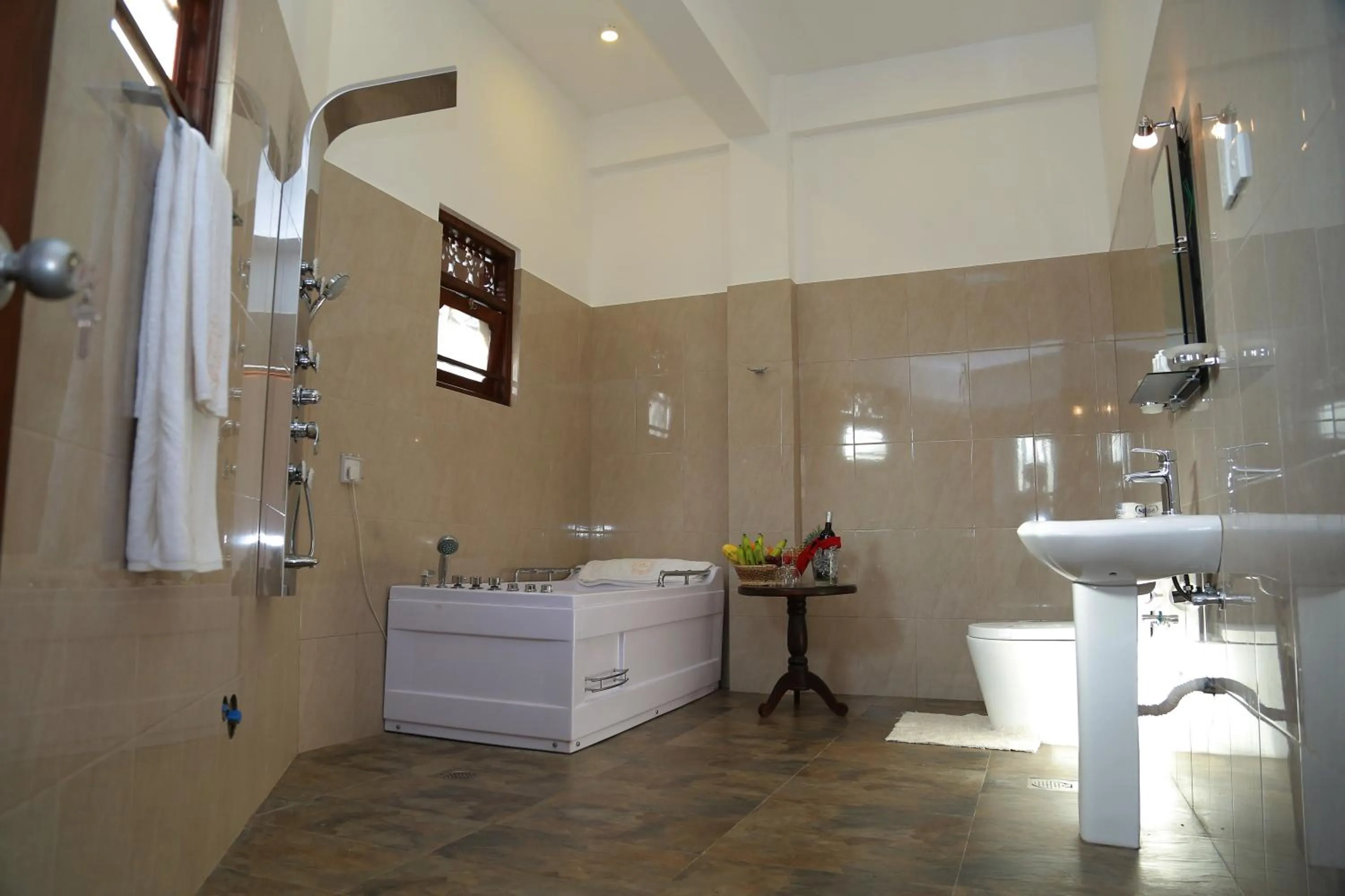 Shower in Hotel Sanmark