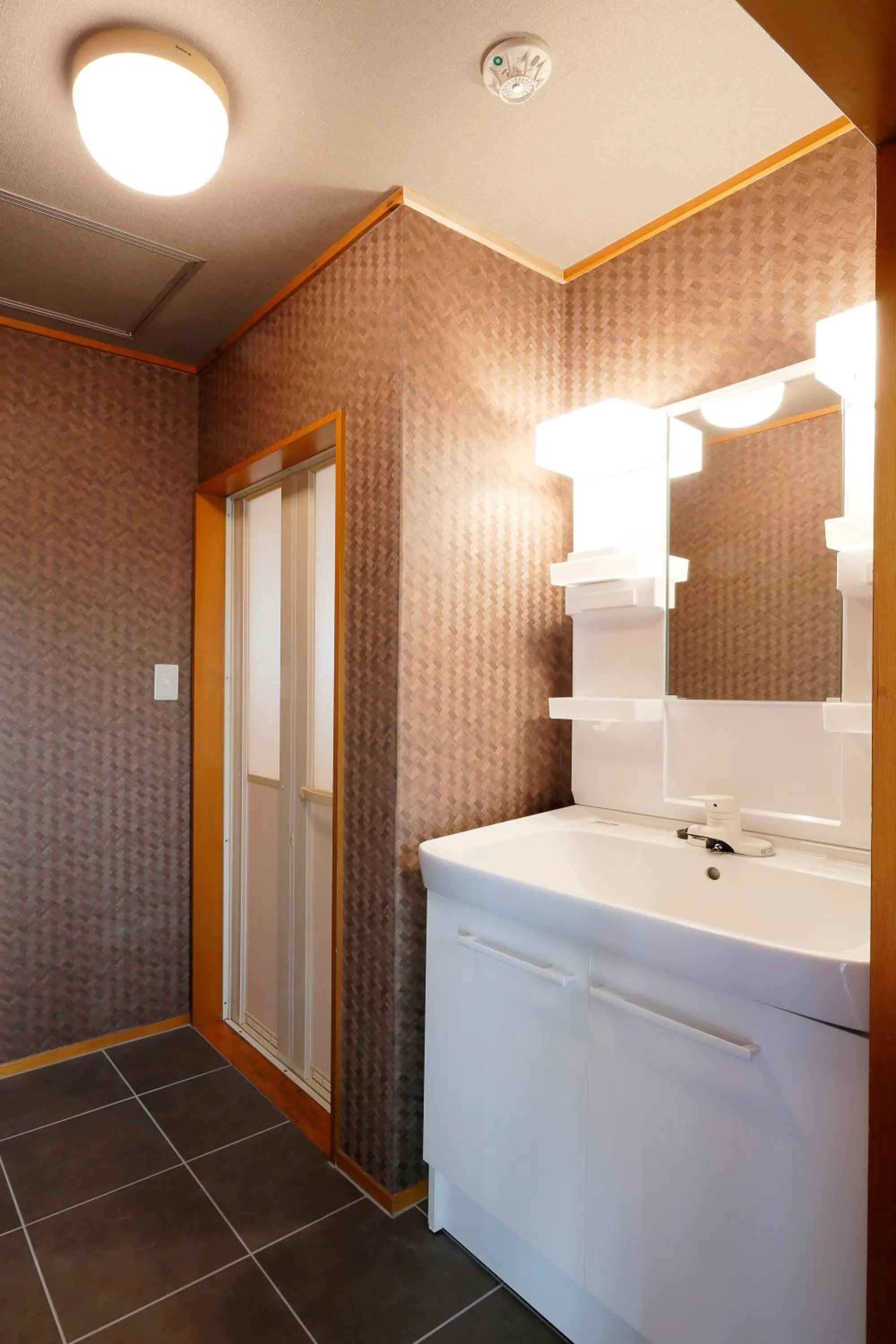 Shower in Nara Guesthouse Kamunabi