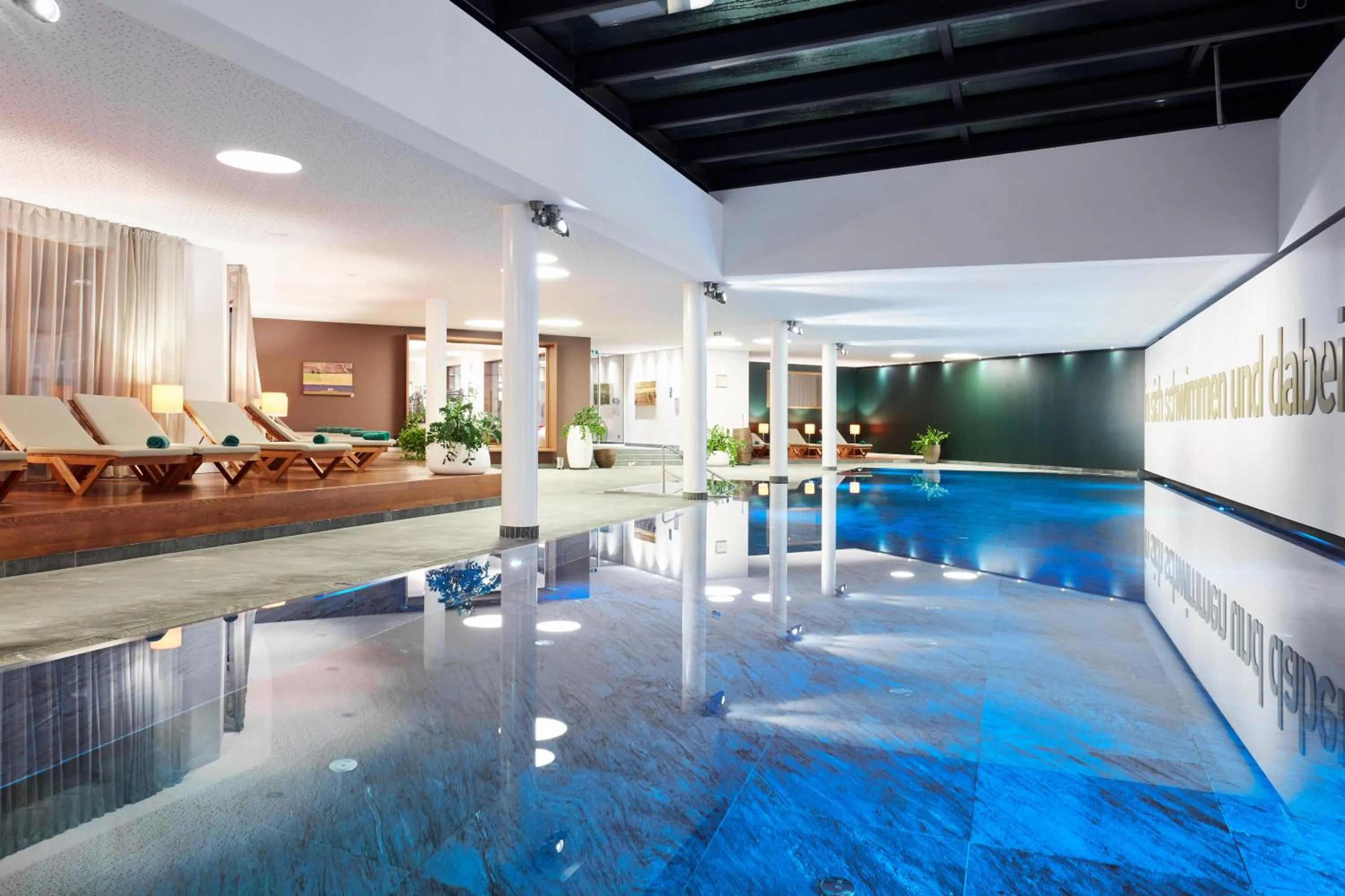 Swimming pool in Kitzbühel Lodge