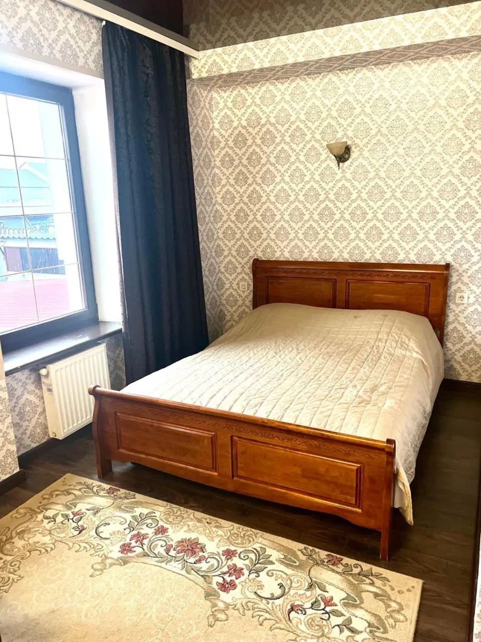 Bed in Maximus hotel