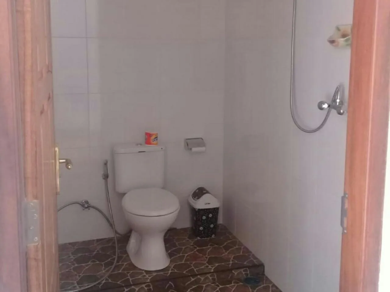 Bathroom in Aris Homestay and Warung Made