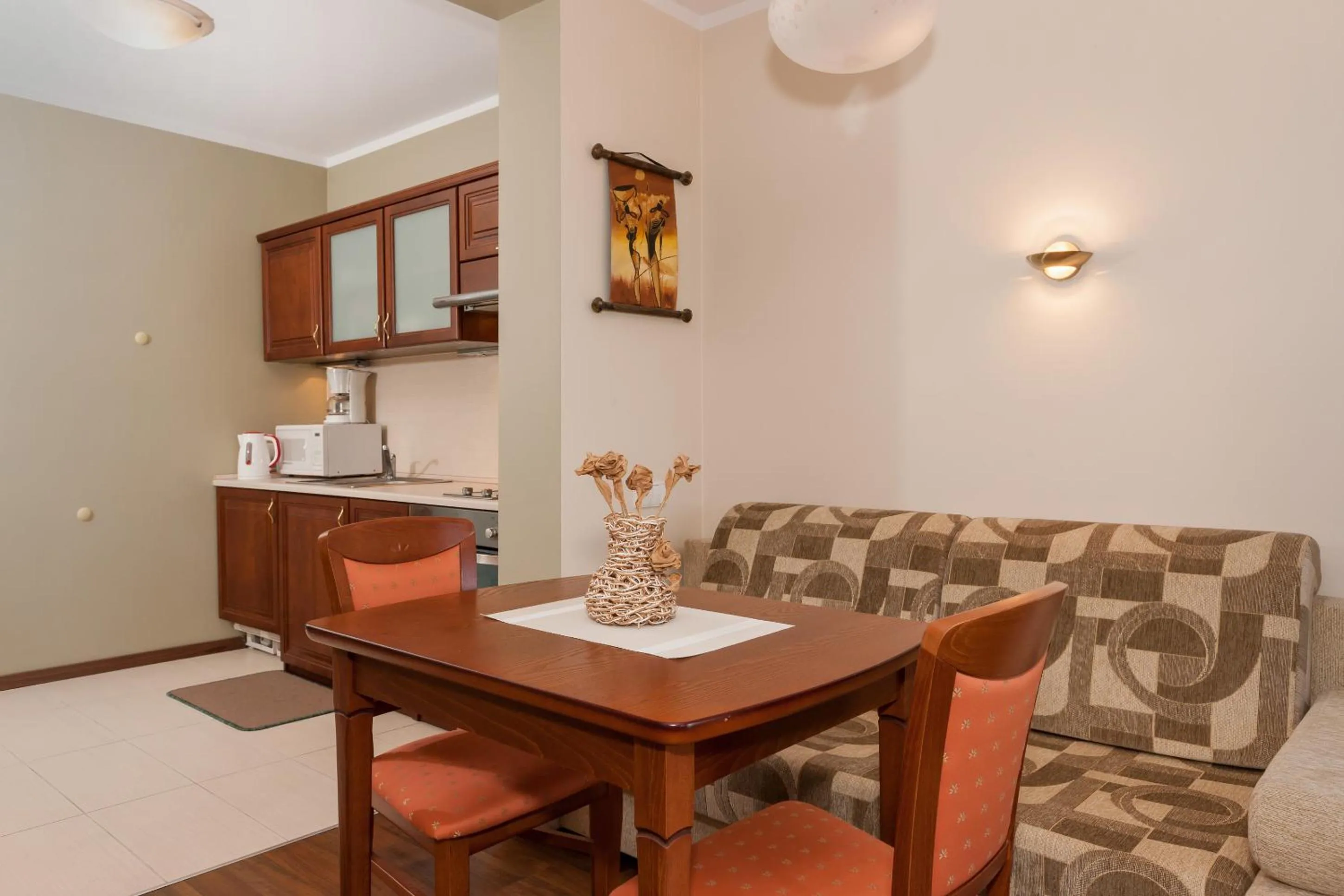 Kitchen or kitchenette in Apartamenty Pod Orłami by Noclegi Renters