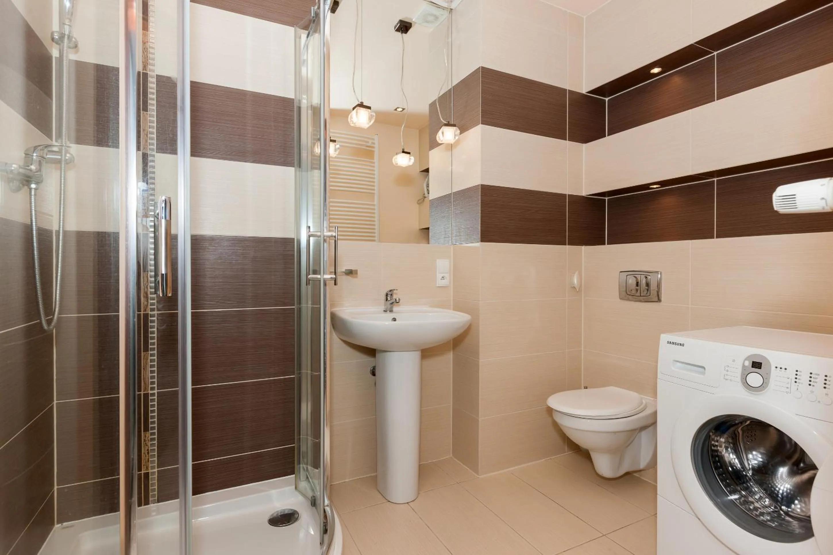 Shower in Apartamenty Pod Orłami by Noclegi Renters