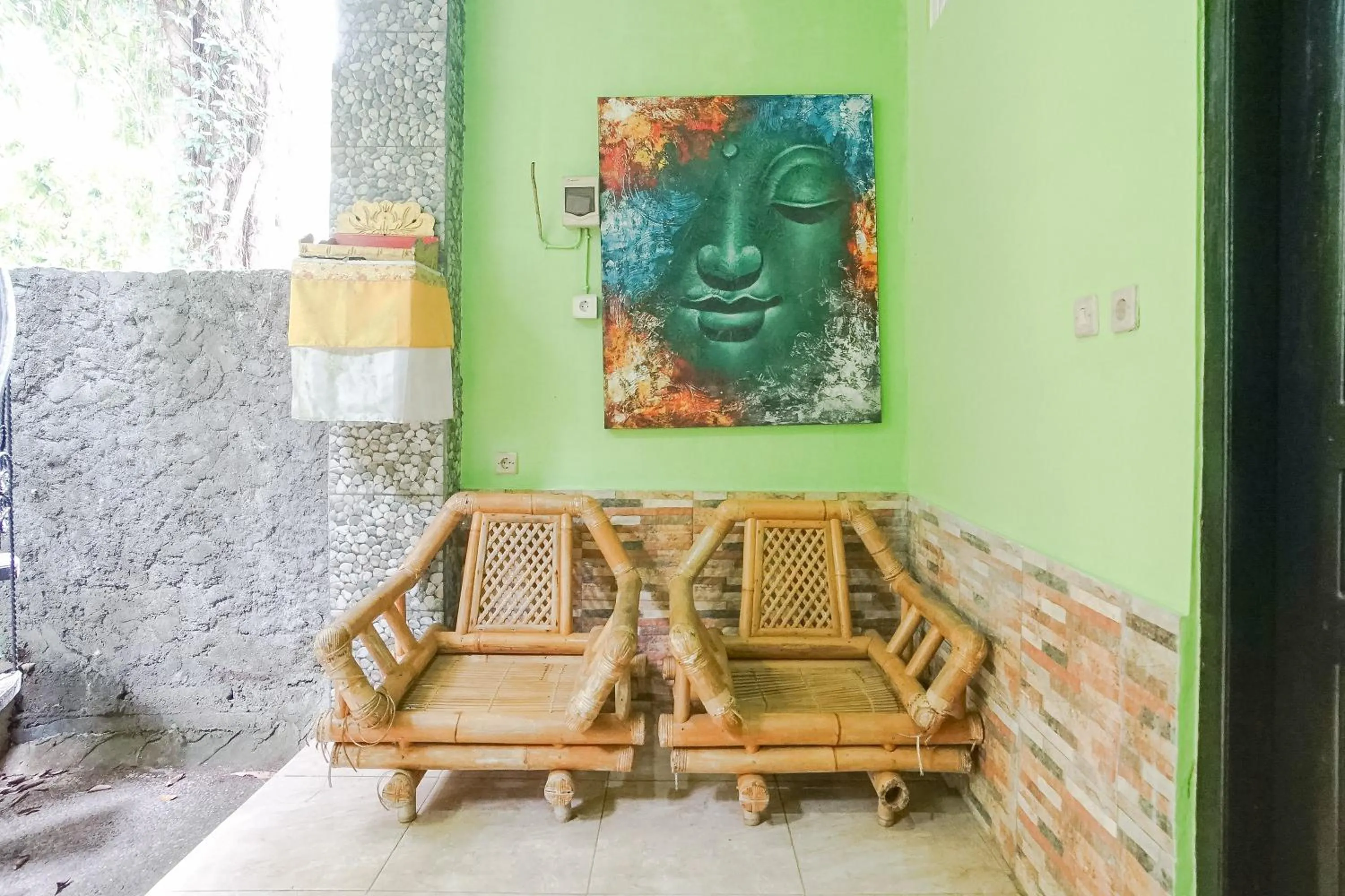 Seating area in Green View Ubud Hostel Bali
