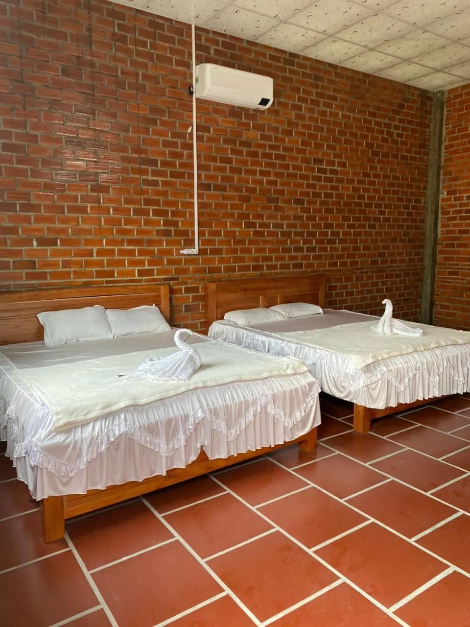 Bed in Chau Doc Homestay