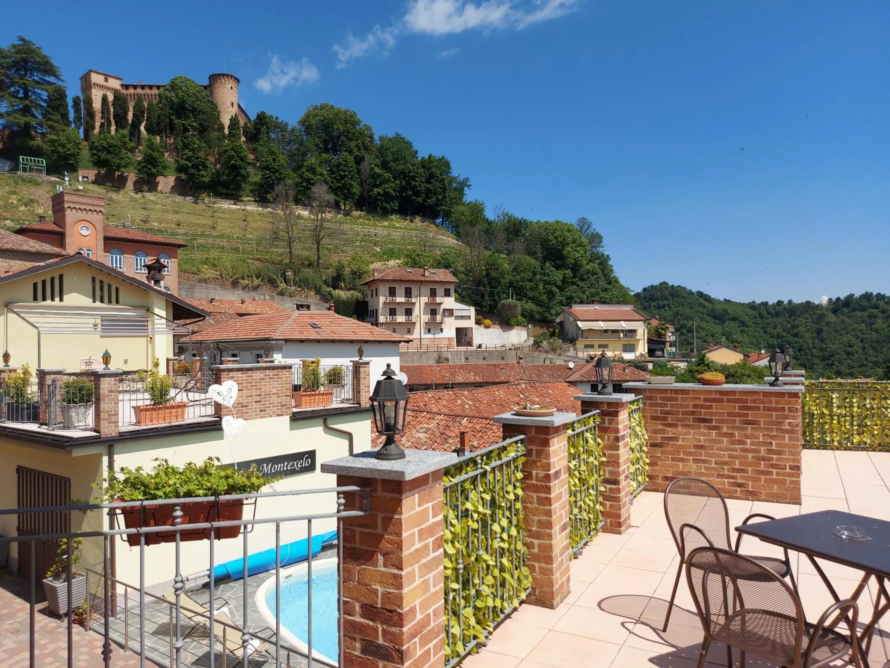 Day in Rocche di Montexelo - Green Key Apartments & spa