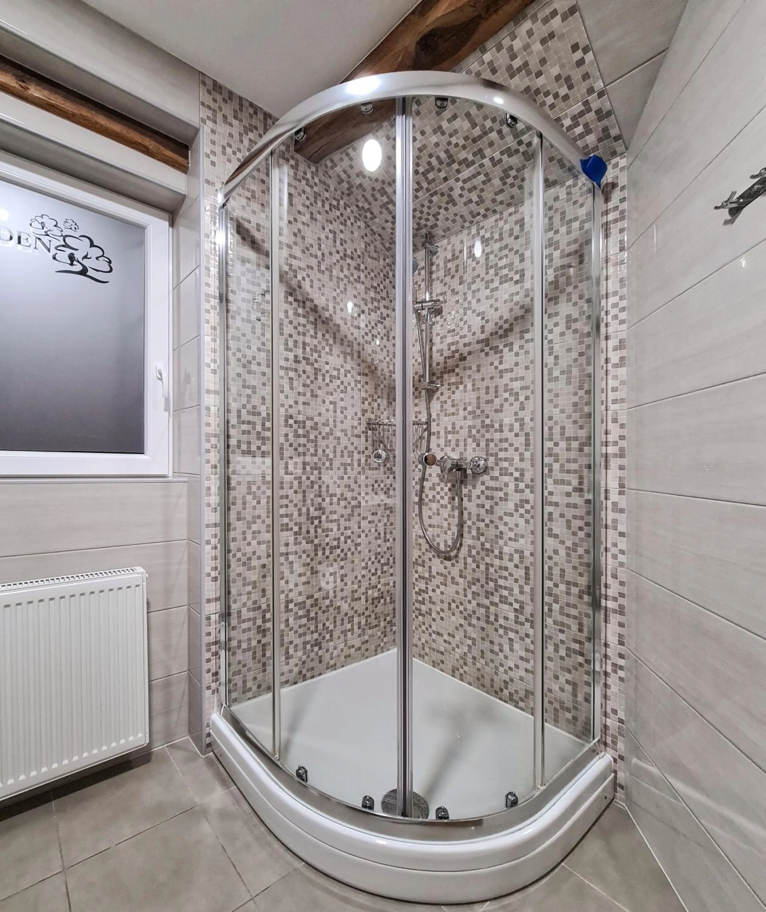 Shower in Rooms Garden
