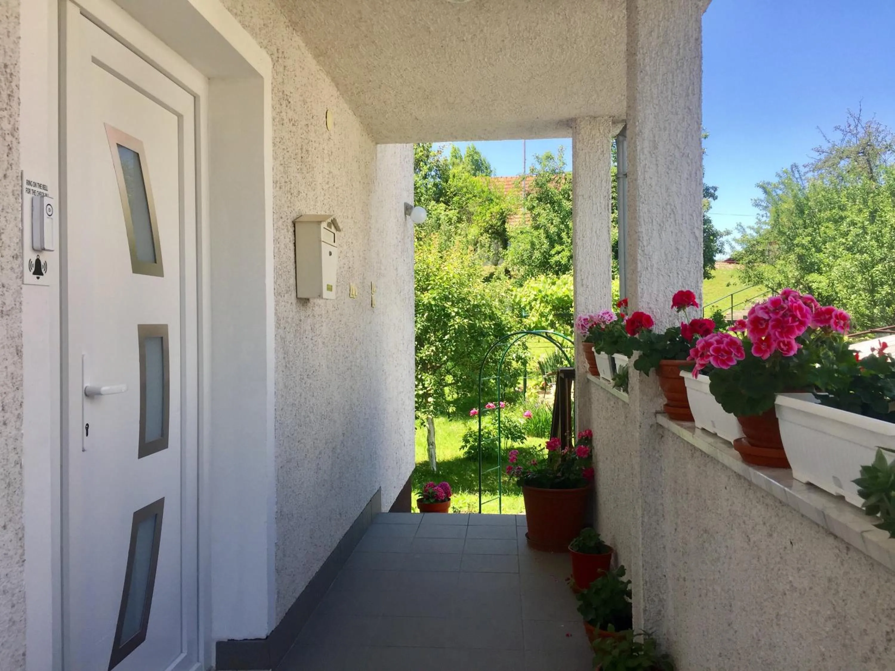 Facade/entrance in Rooms Garden