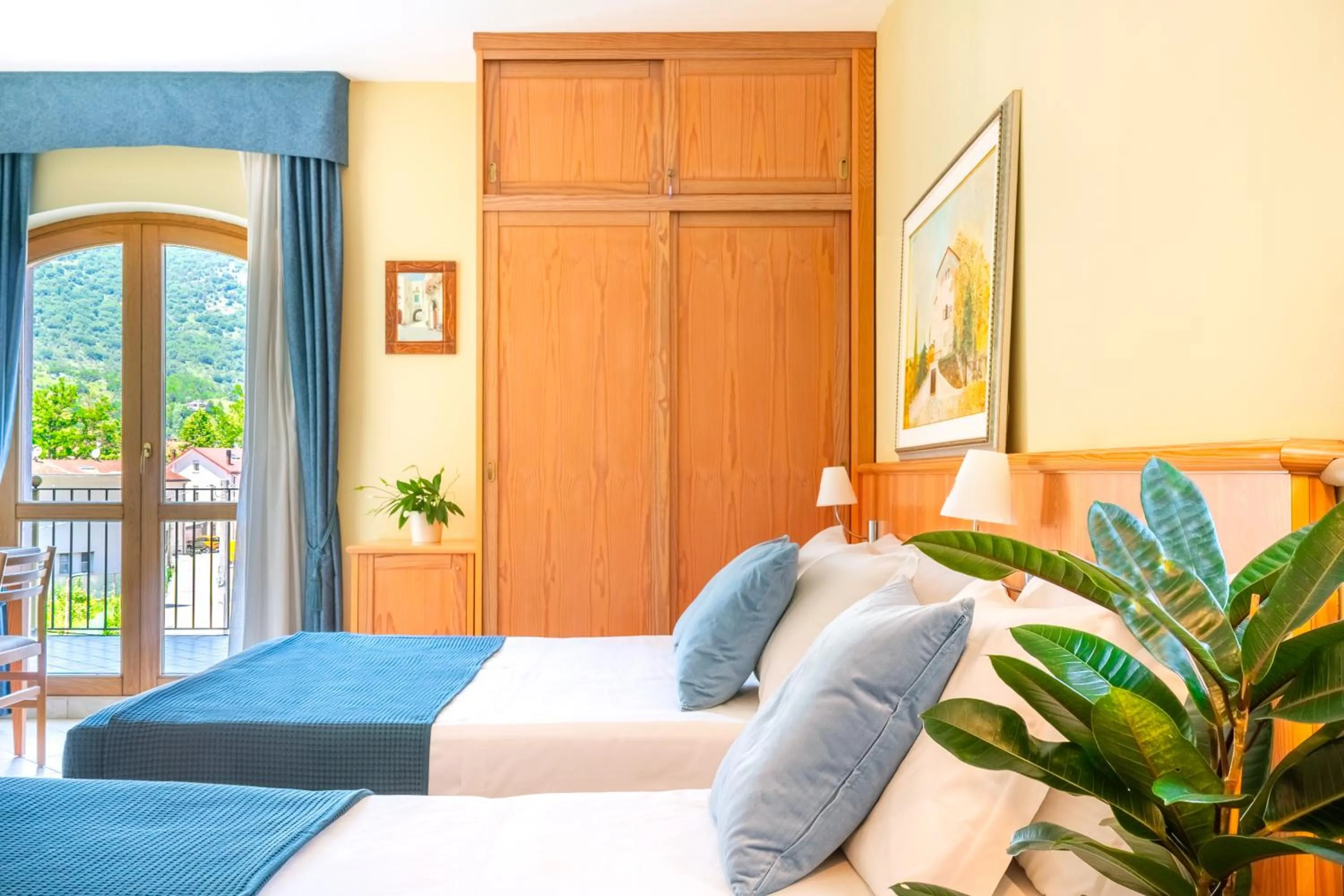 Bedroom, Bed in Albergo Il Giardino del Rio