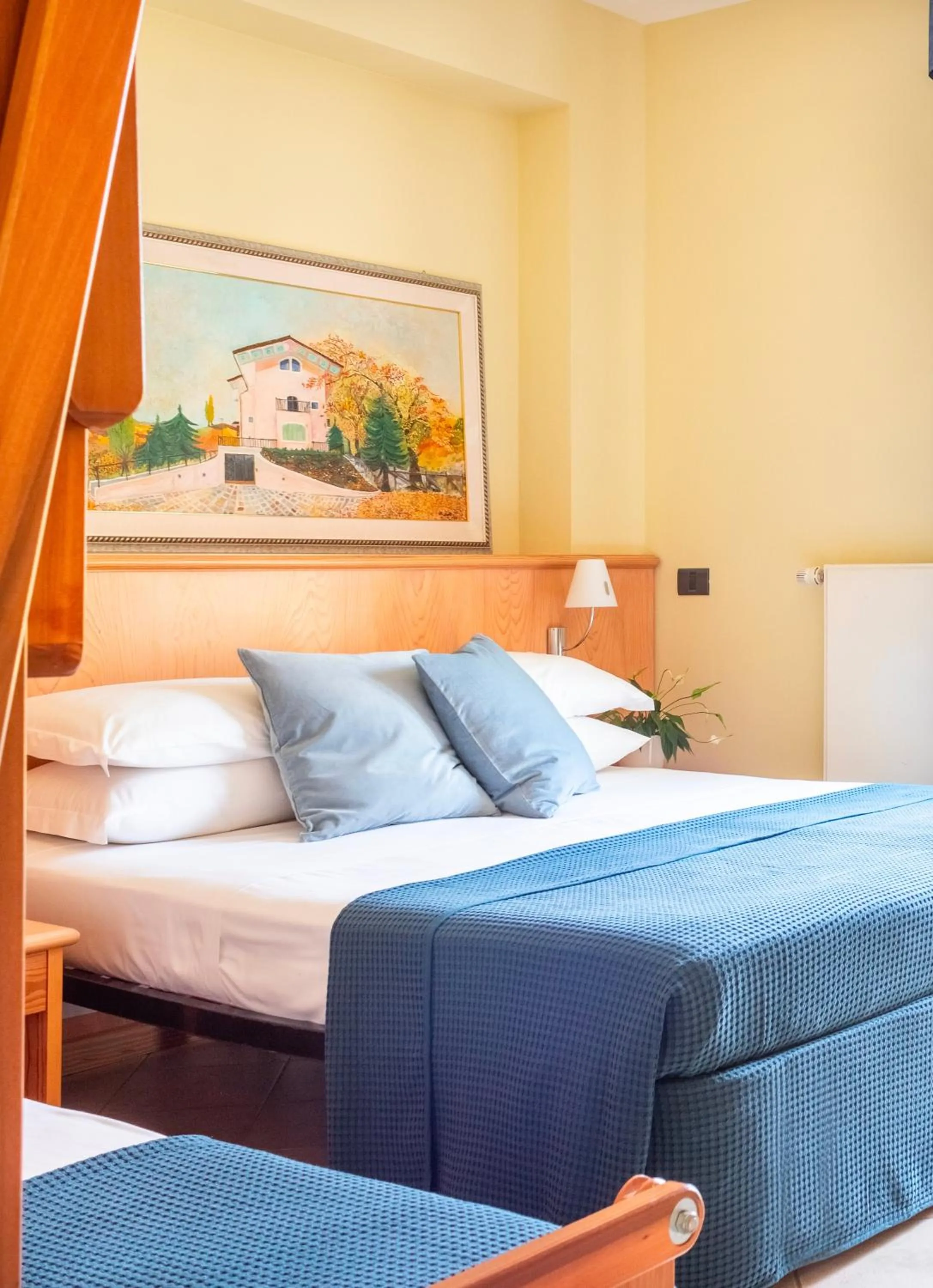 Bedroom, Bed in Albergo Il Giardino del Rio