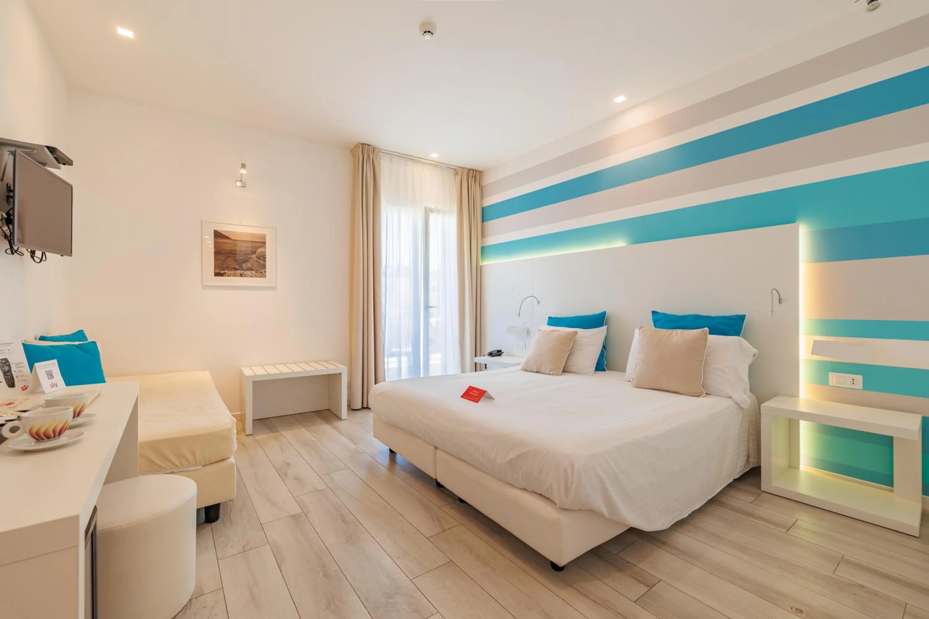 Photo of the whole room, Bed in Marina di Petrolo Hotel & SPA