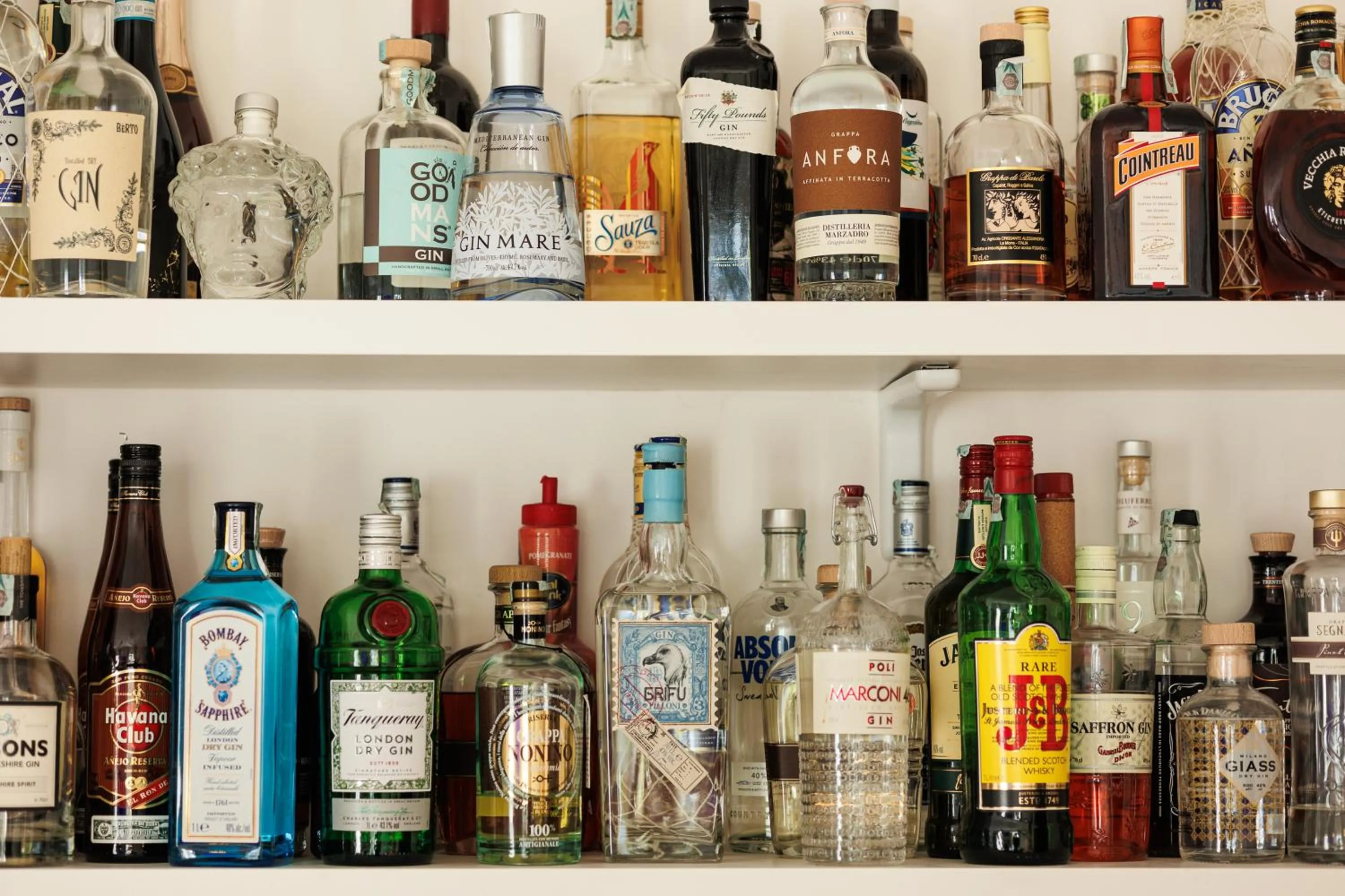 Lounge or bar in Marina di Petrolo Hotel & SPA