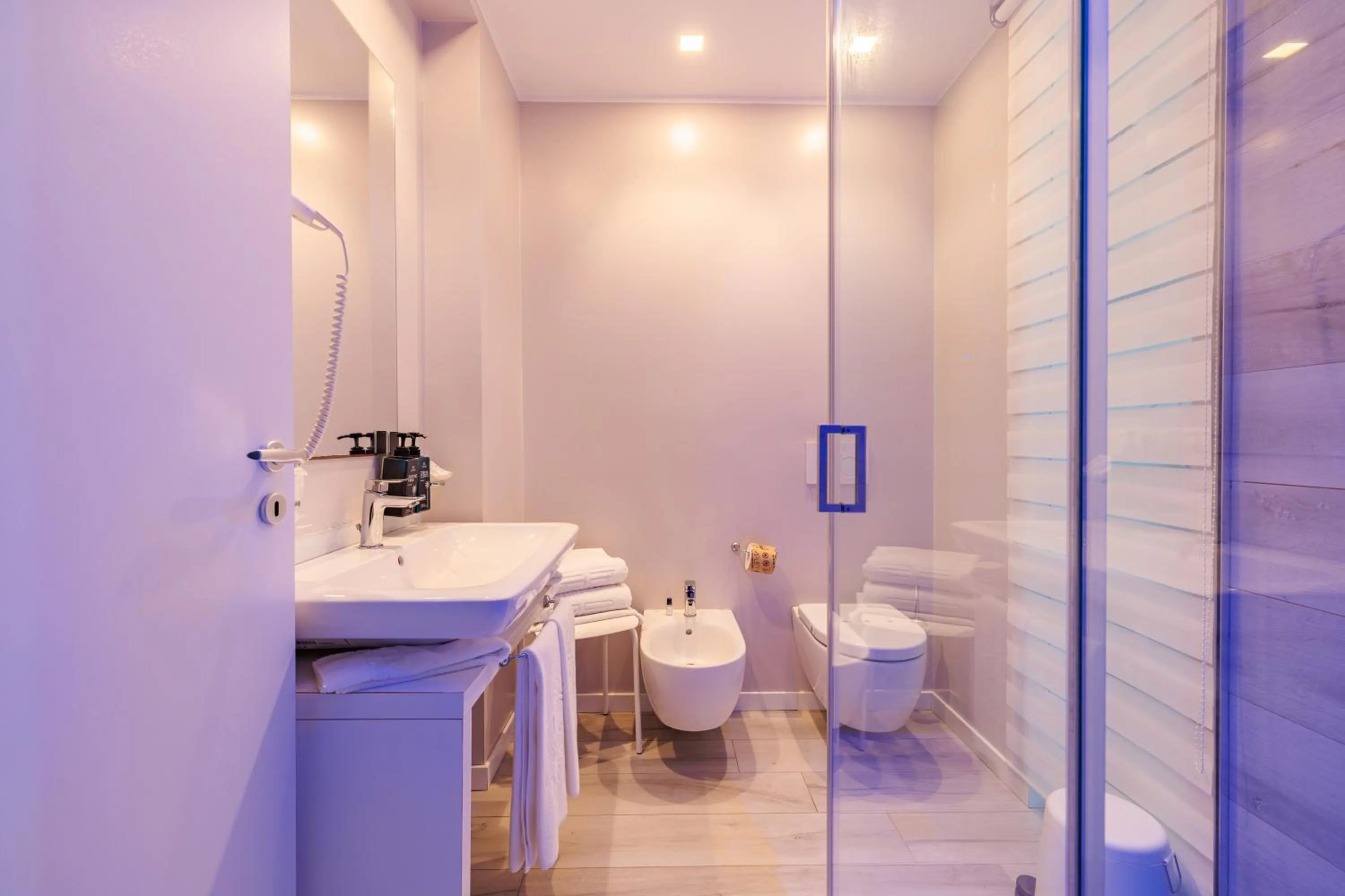 Toilet in Marina di Petrolo Hotel & SPA