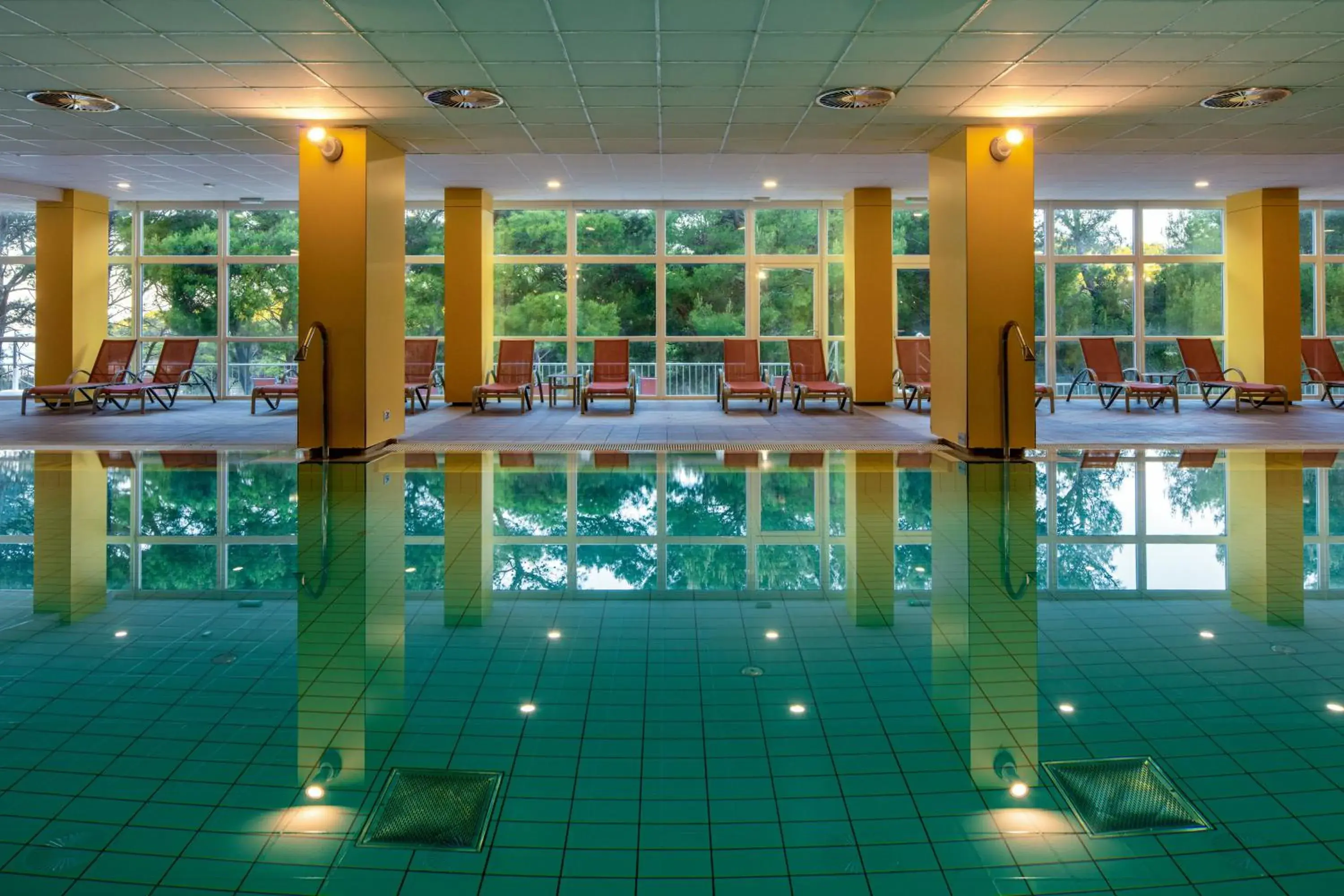 Pool view in Hotel Aurora Pool view in Hotel Aurora