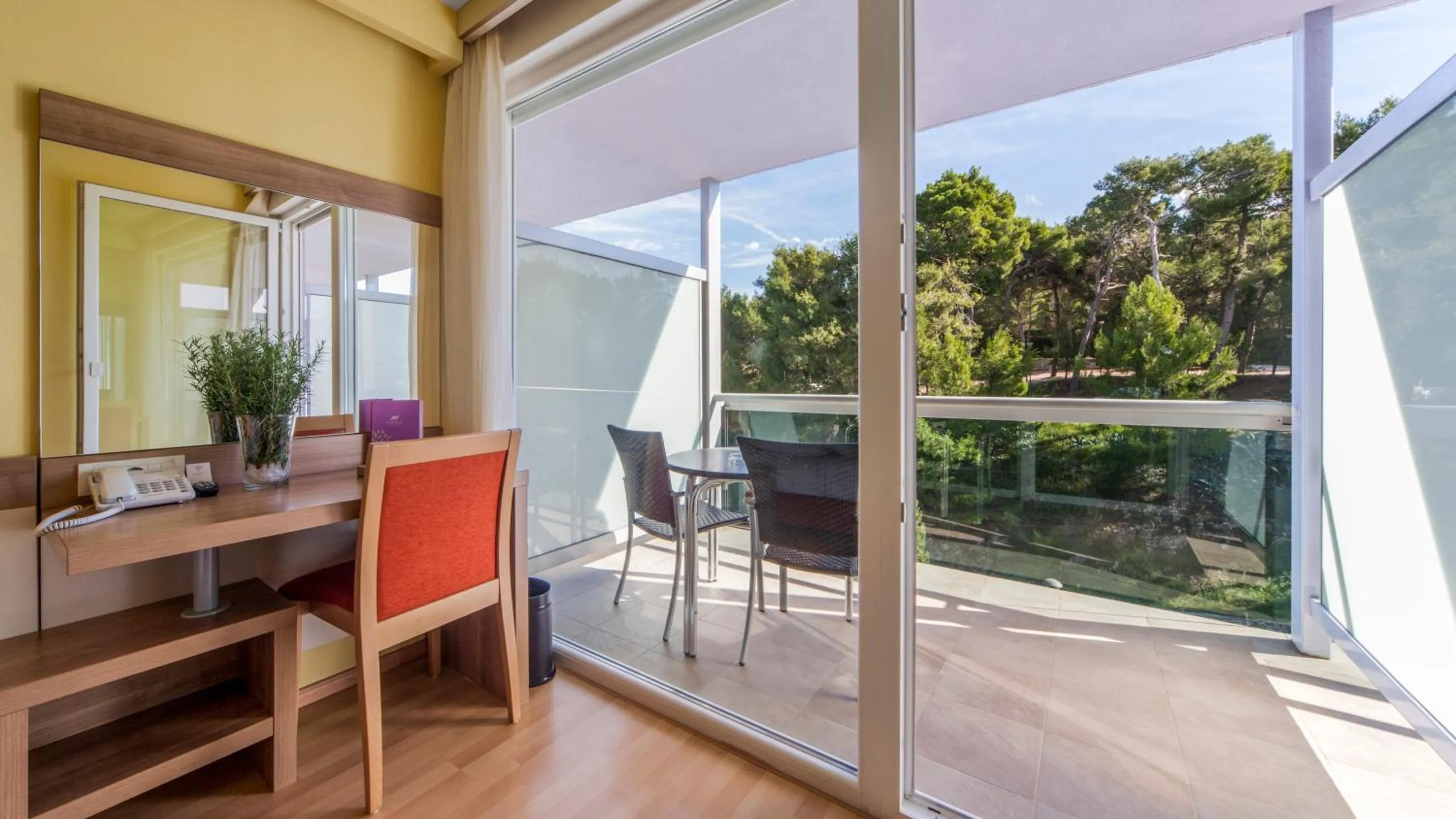 Bedroom in Hotel Aurora