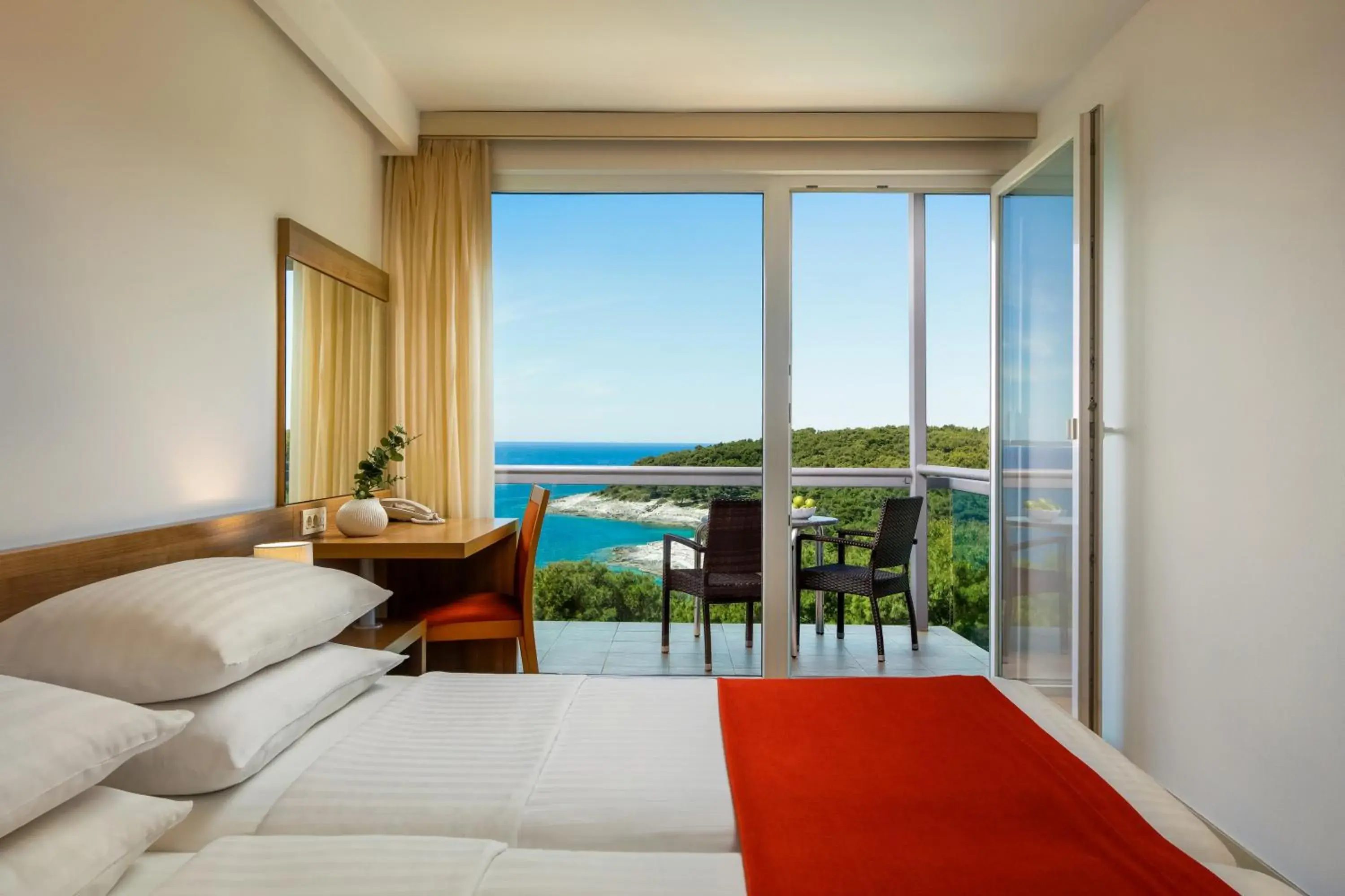 Bed in Hotel Aurora Bed in Hotel Aurora