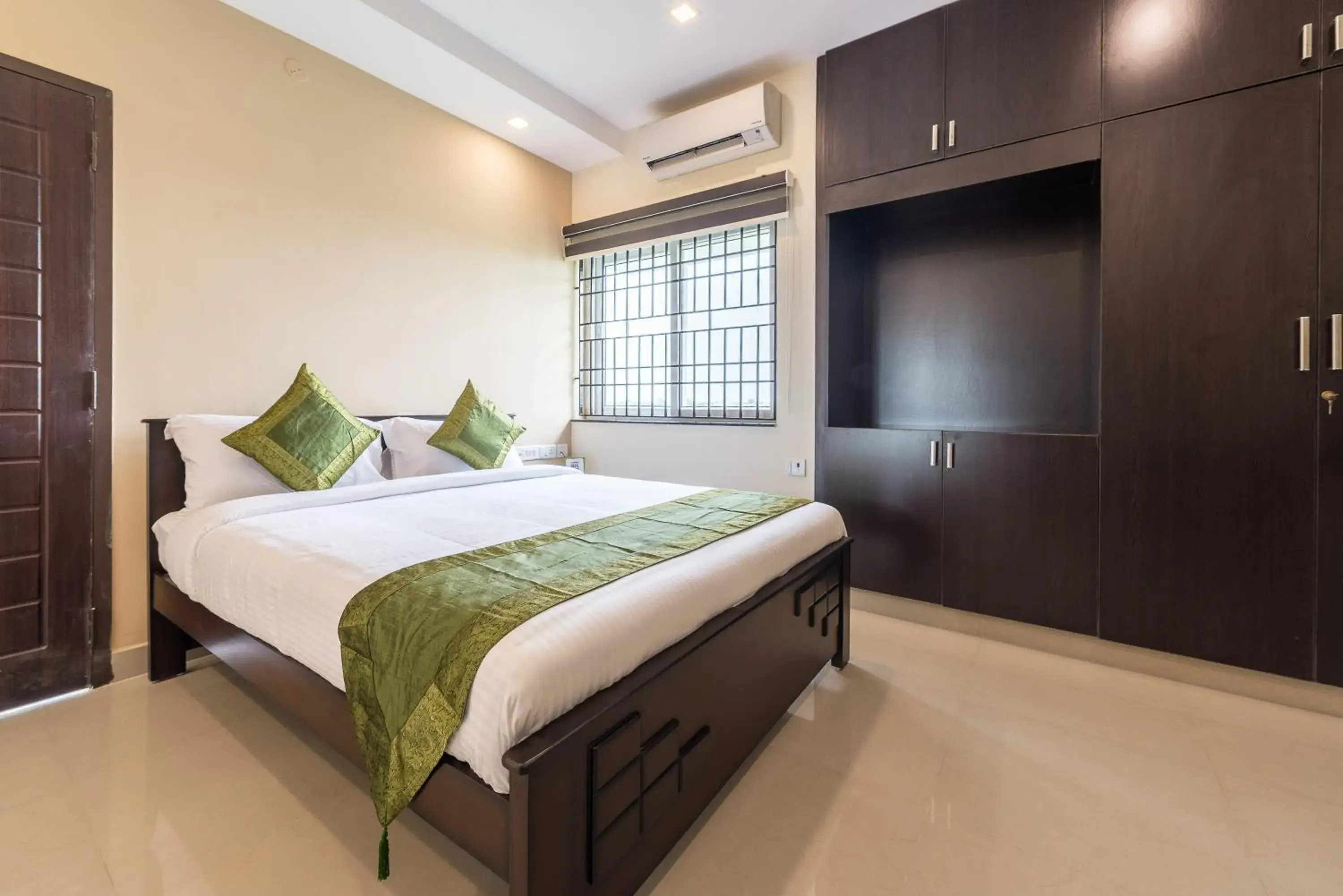 Bedroom, Bed in Treebo Adin Residence Chennai Trade Centre Bedroom, Bed in Treebo Adin Residence Chennai Trade Centre