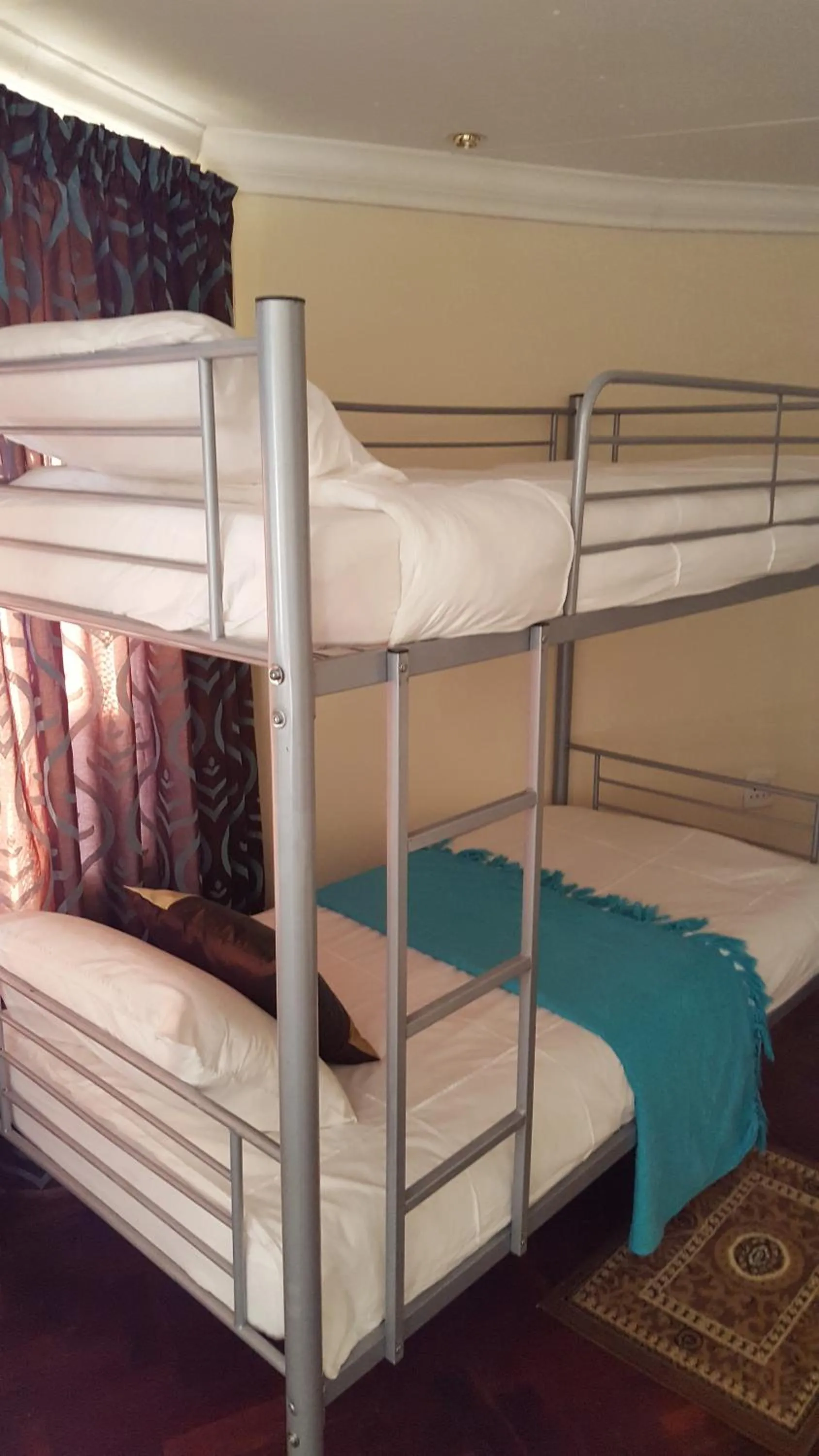 bunk bed, Bed in ConcordiaVOC