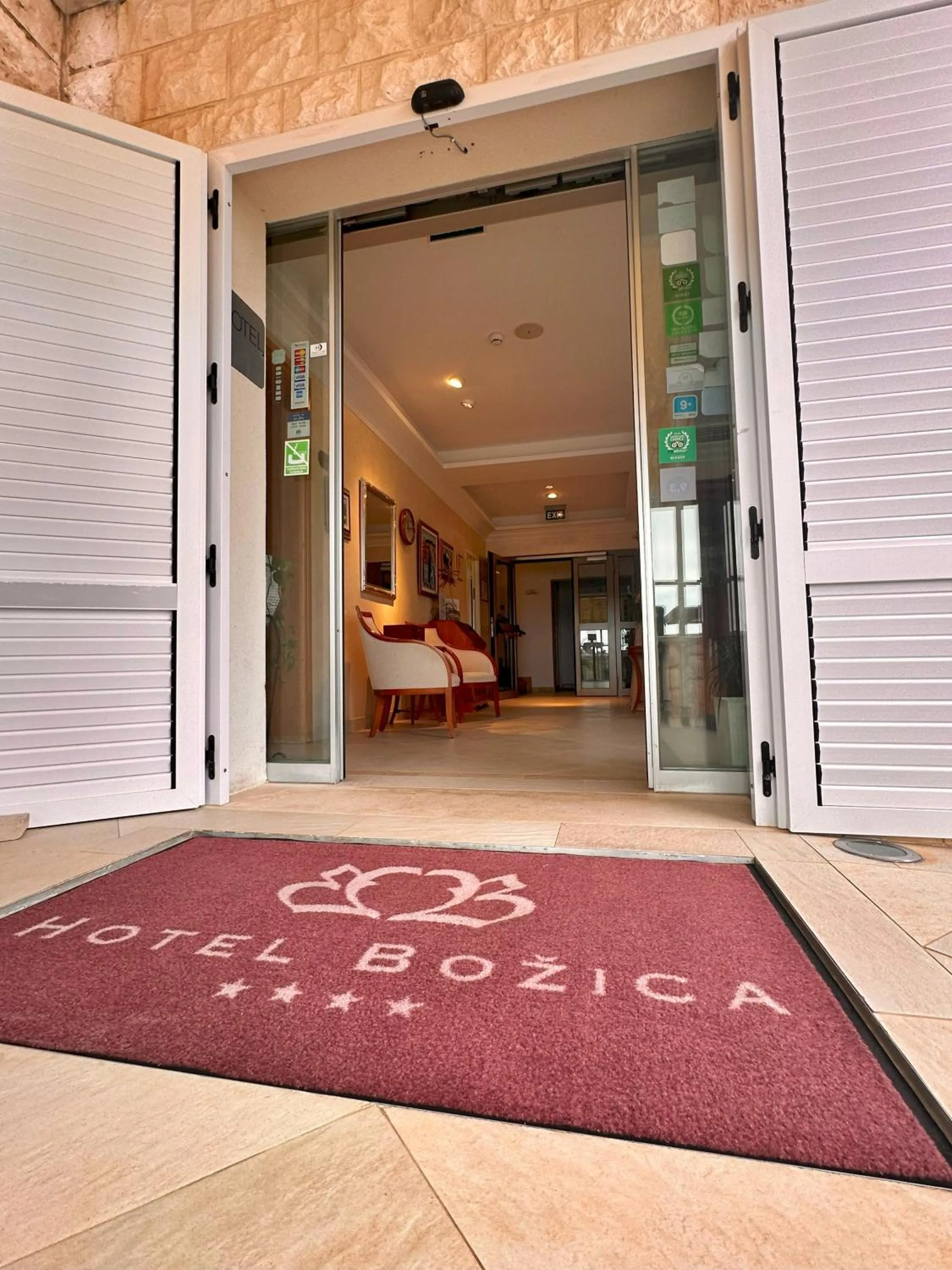 Facade/entrance in Hotel Bozica Dubrovnik Islands