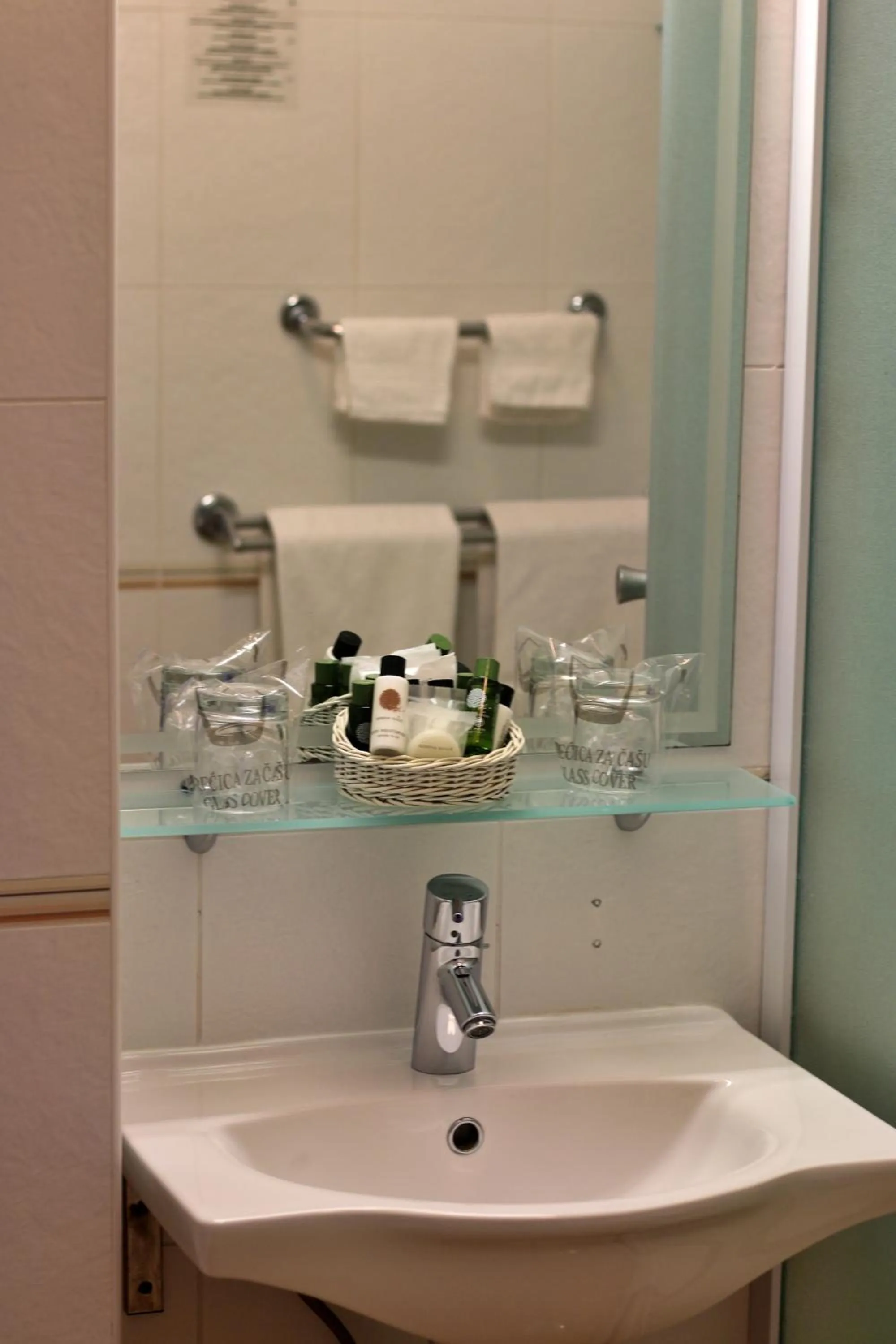 Bathroom in Hotel Bozica Dubrovnik Islands