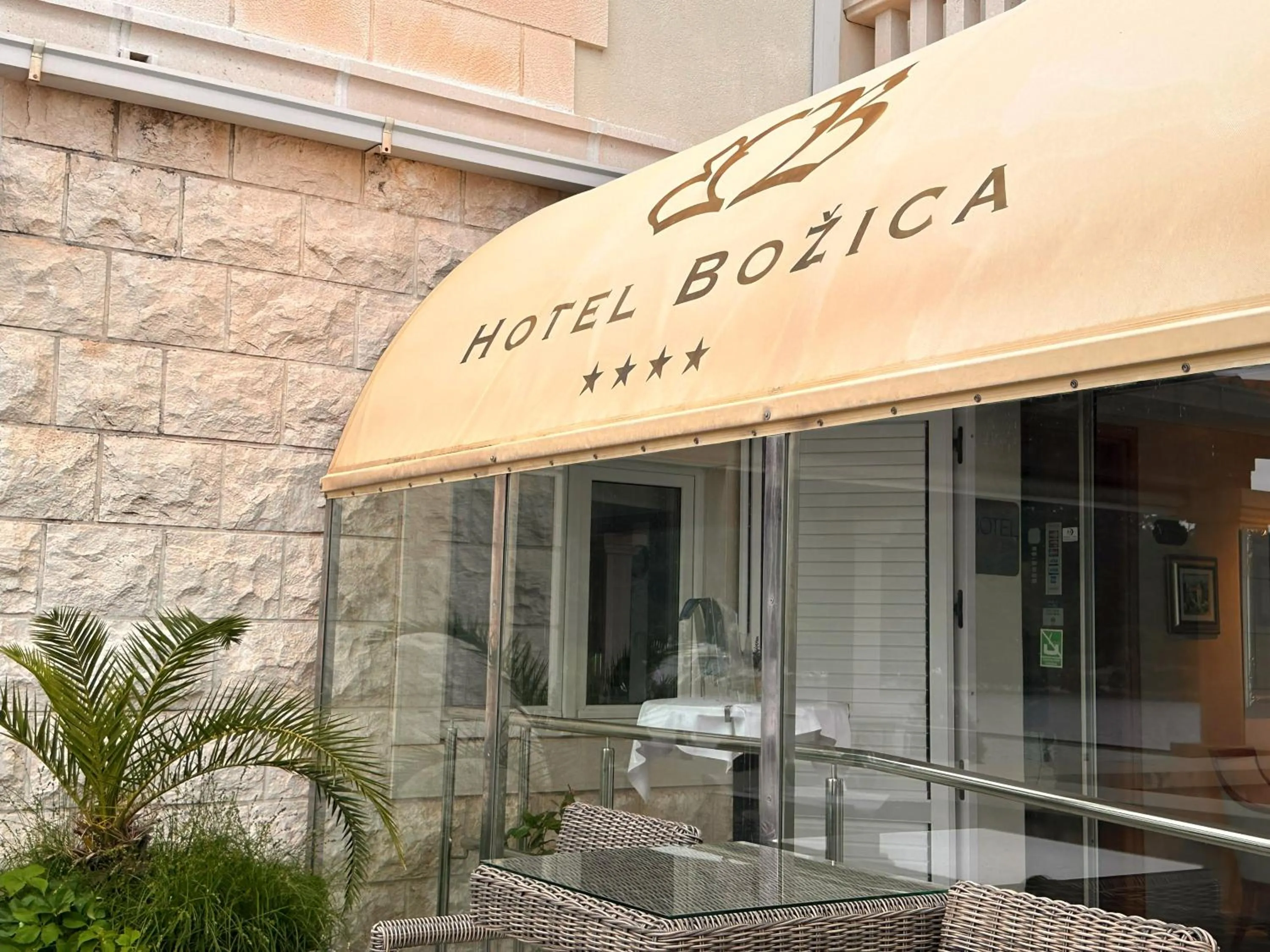 Facade/entrance in Hotel Bozica Dubrovnik Islands