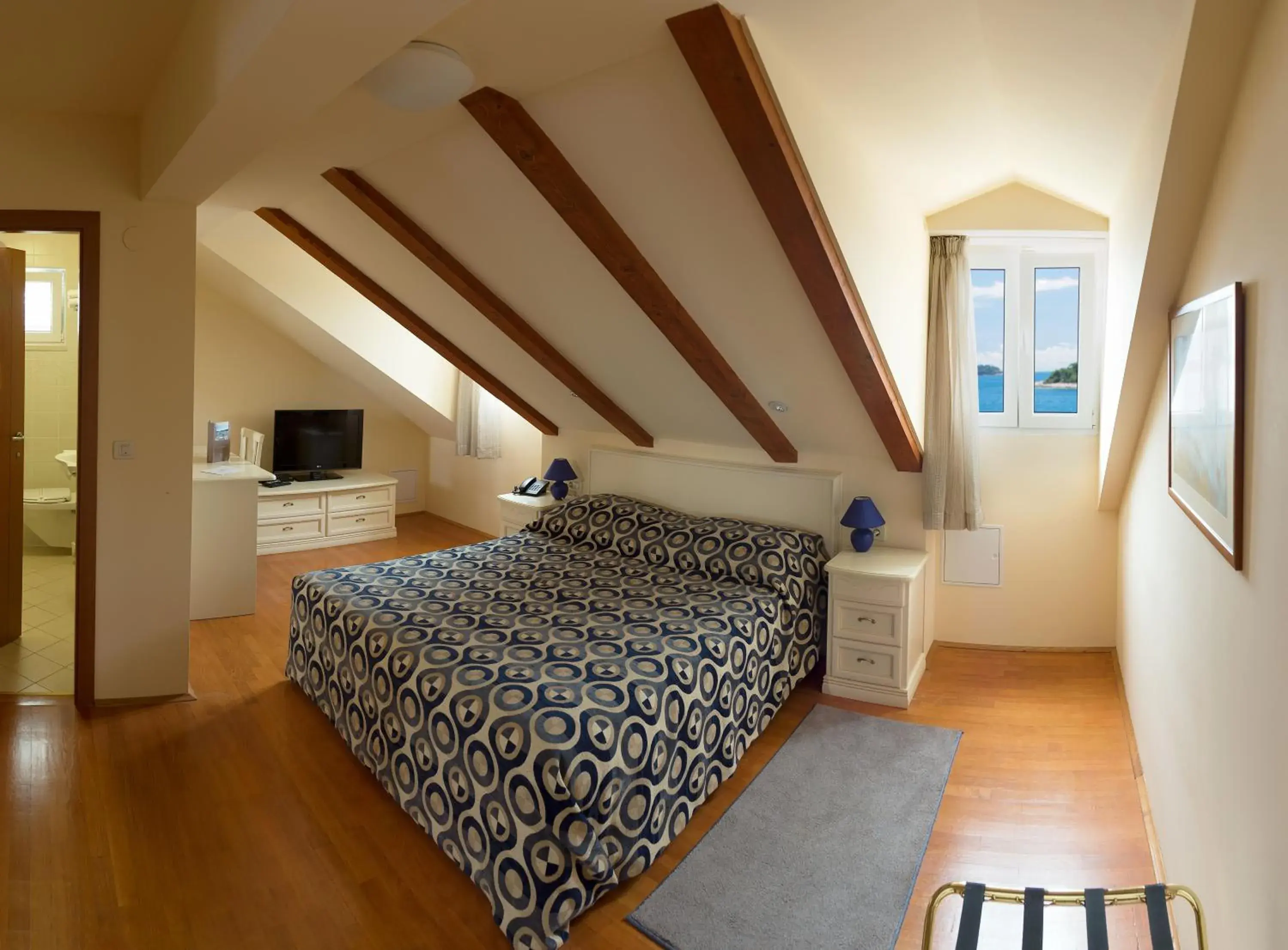 Property building, Bed in Hotel Bozica Dubrovnik Islands