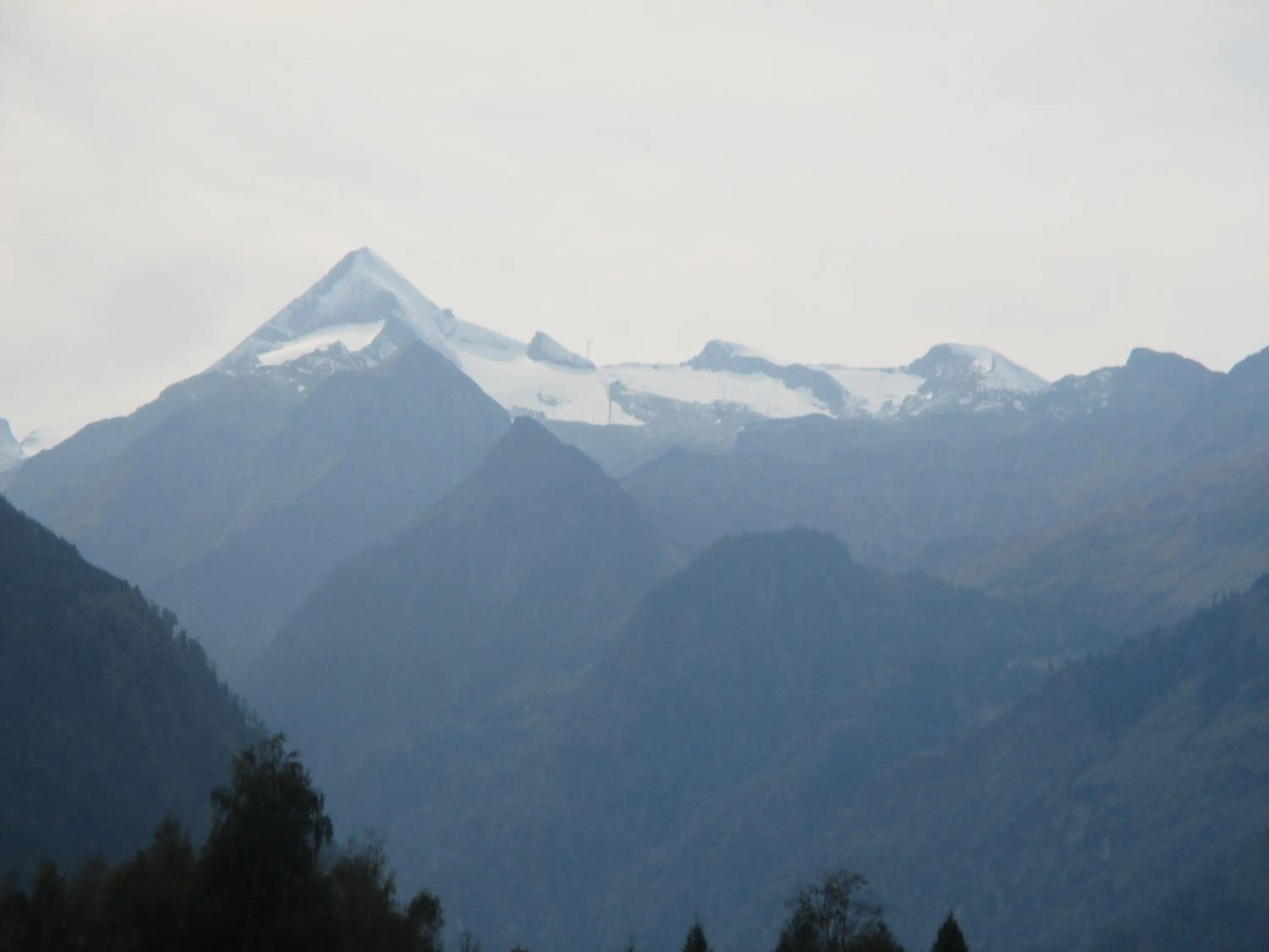 Mountain view in Vermietung & Verpachtung Zellermoosstraße 14