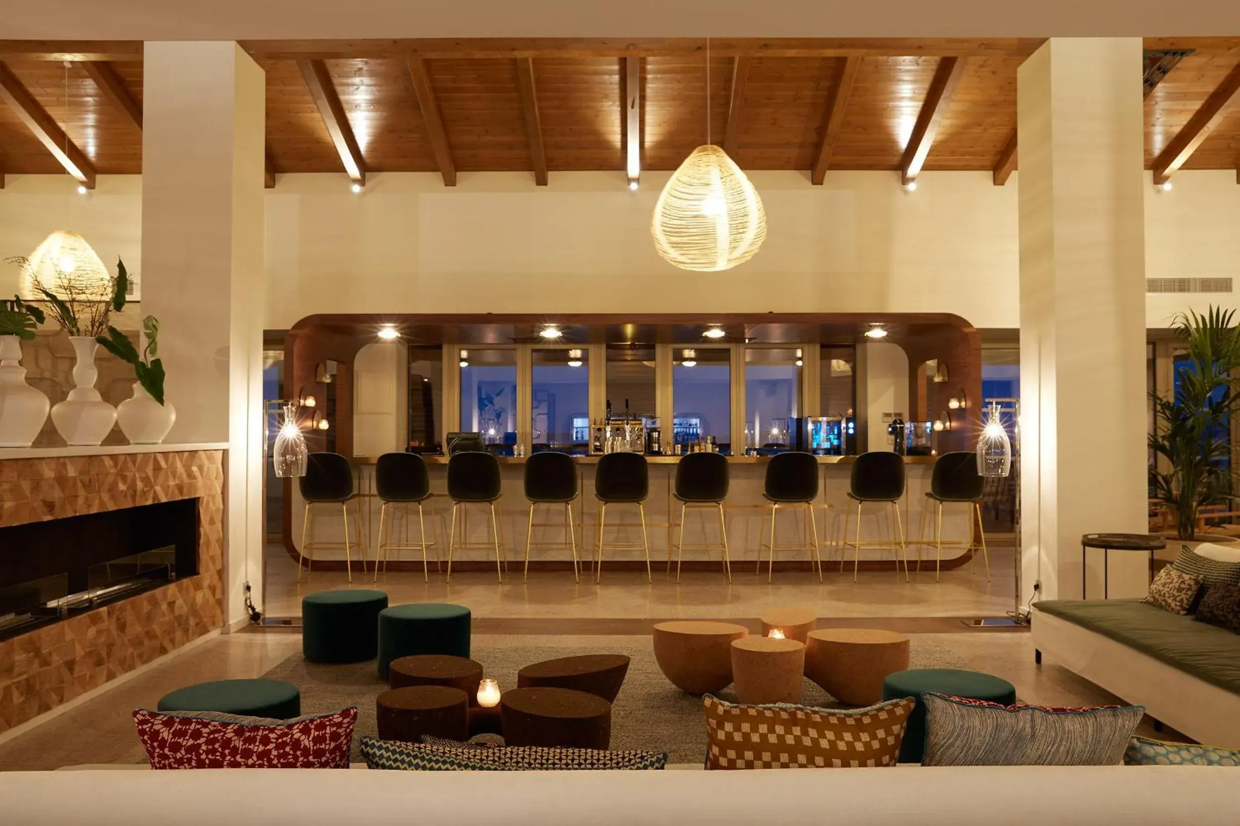 Lounge or bar in Eagles Villas - Small Luxury Hotels of The World Lounge or bar in Eagles Villas - Small Luxury Hotels of The World