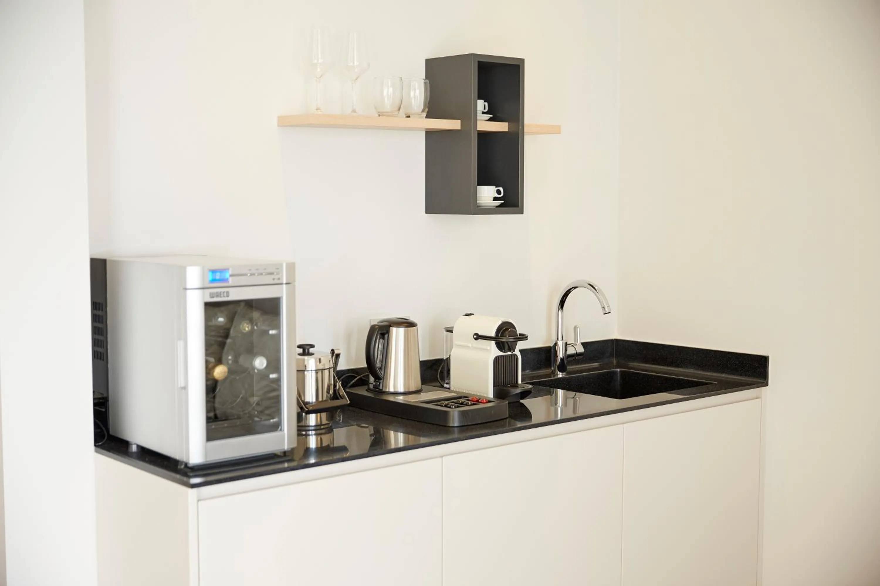 Coffee/tea facilities in Eagles Villas - Small Luxury Hotels of The World