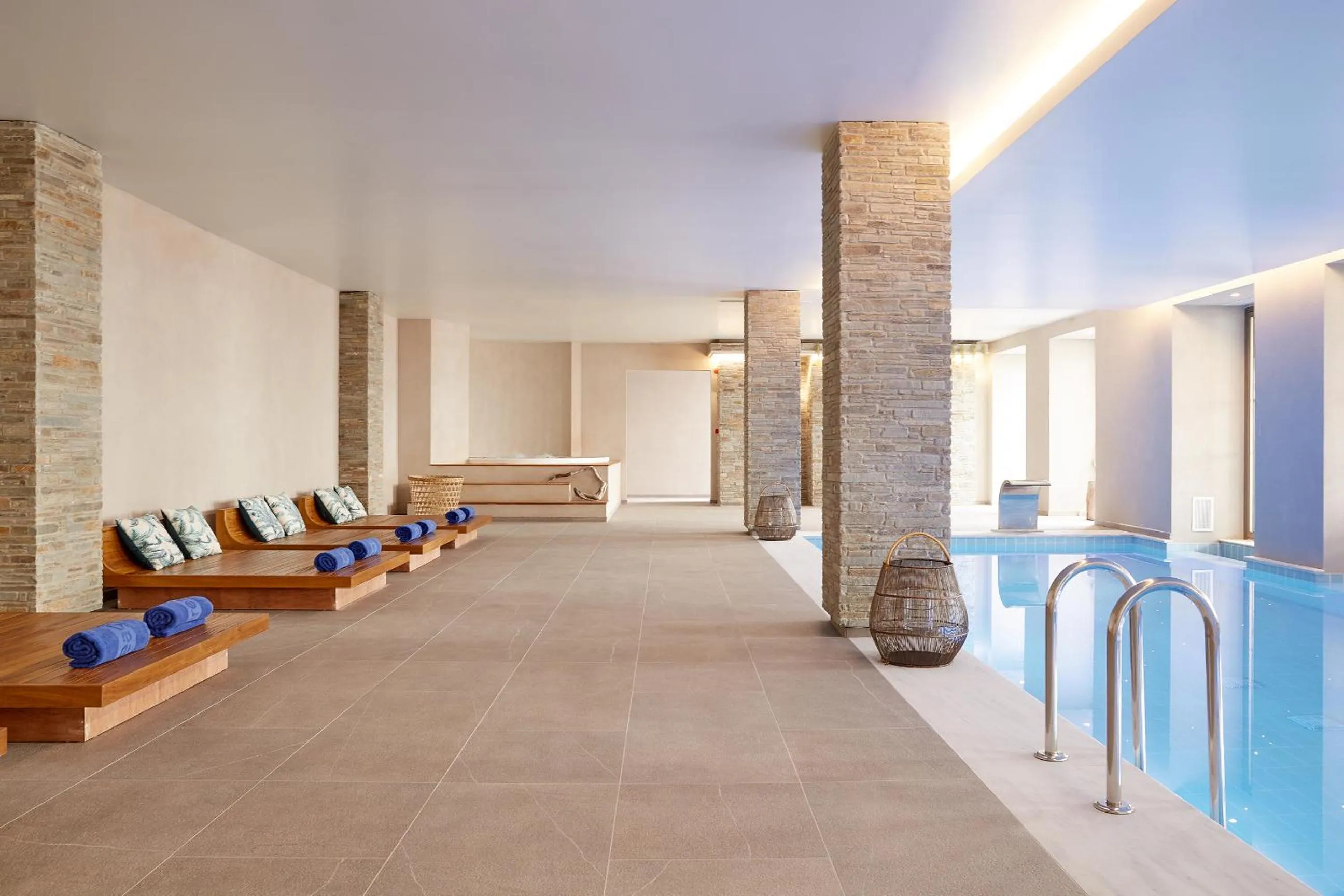 Swimming pool in Eagles Villas - Small Luxury Hotels of The World