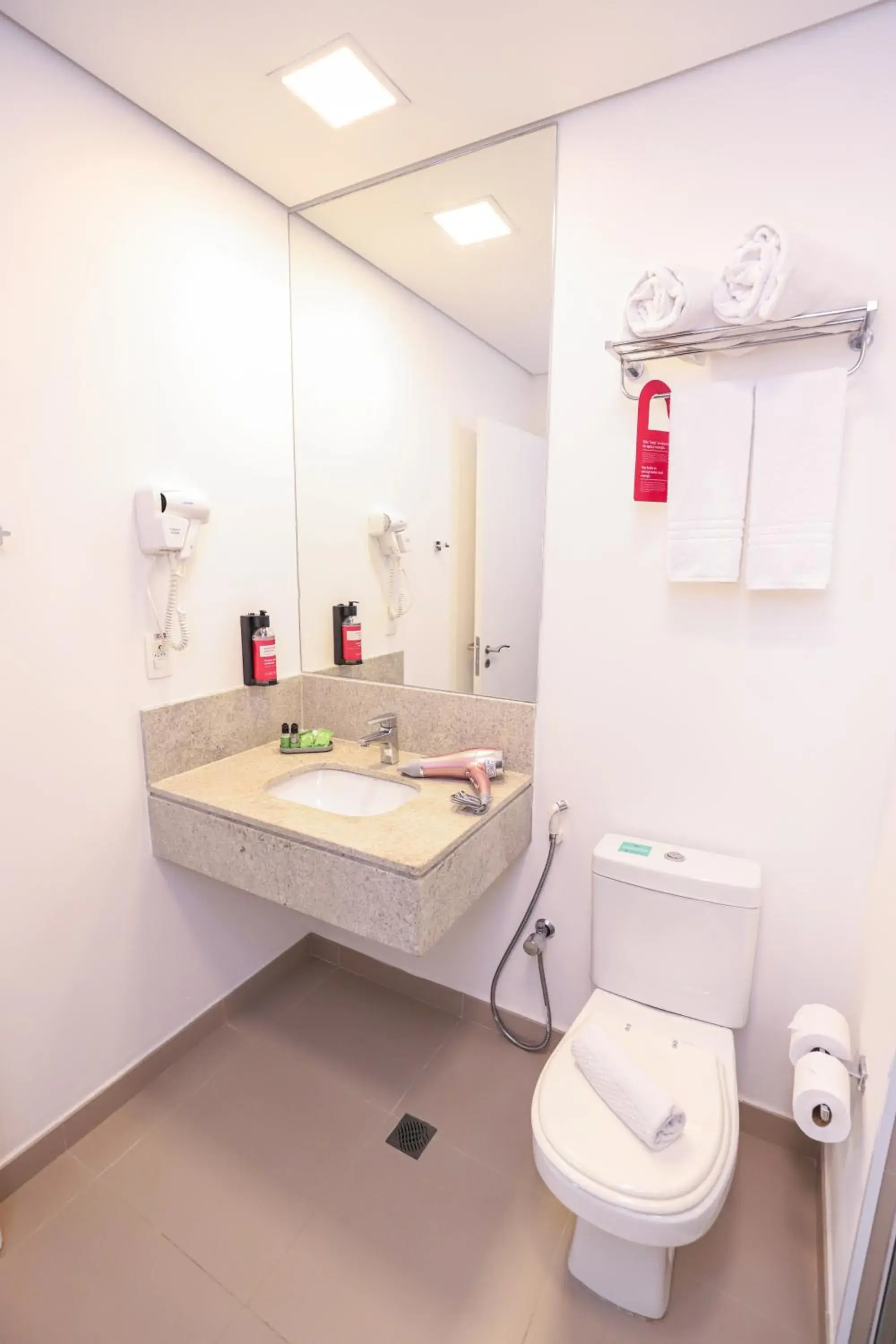 Bathroom in Ramada by Wyndham Campinas Viracopos Bathroom in Ramada by Wyndham Campinas Viracopos