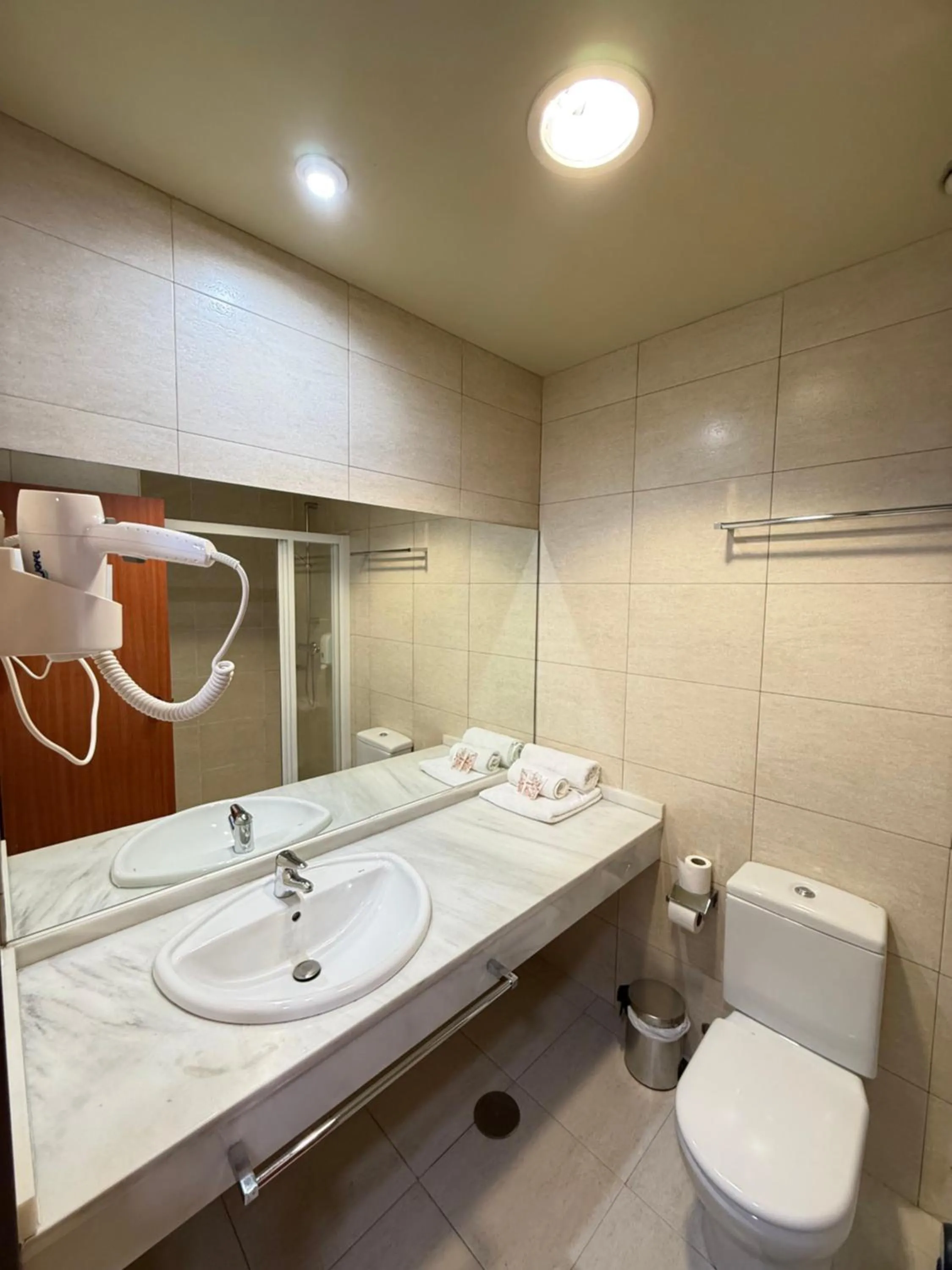Hostal Mediterranea