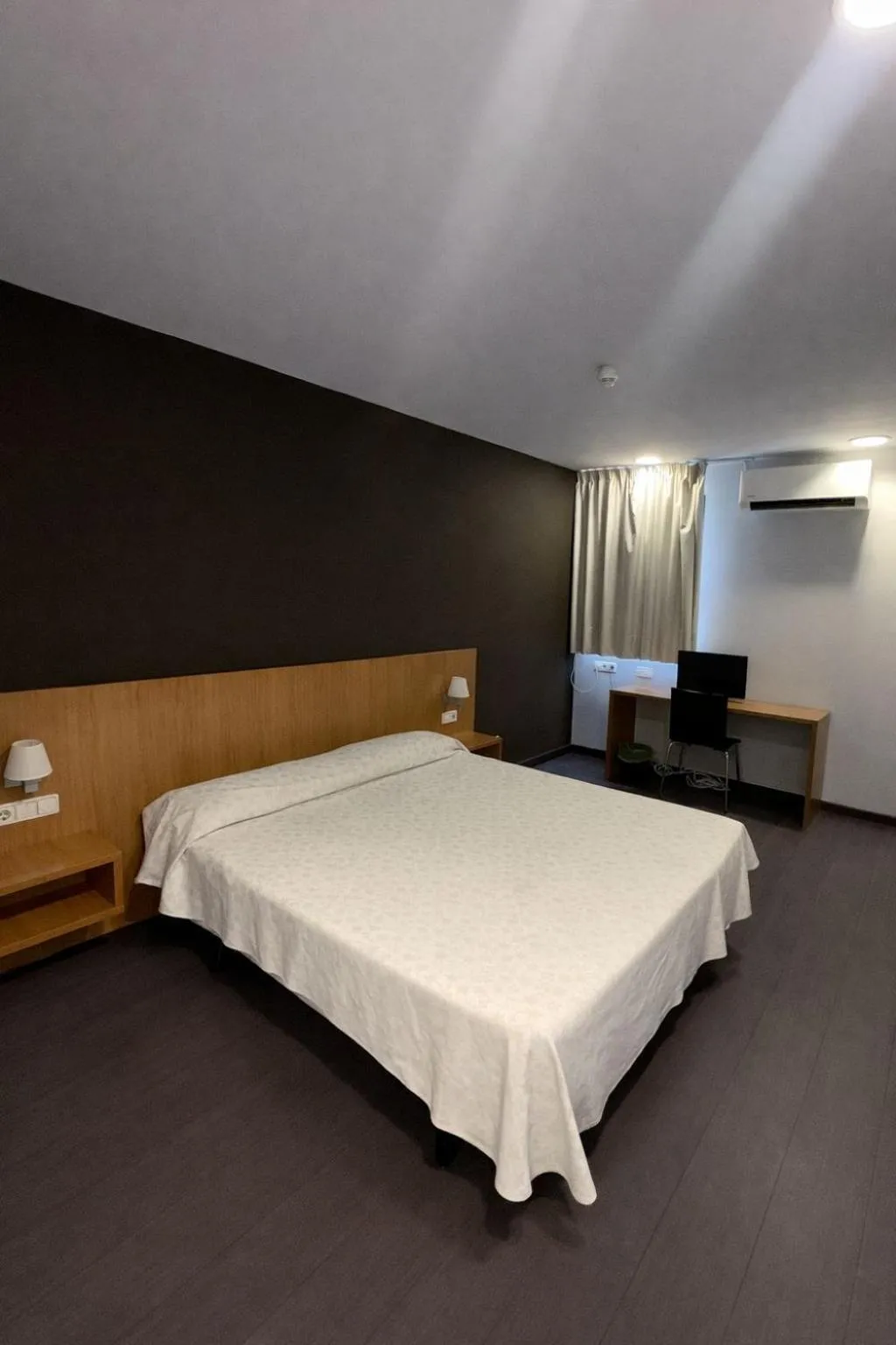 Hostal Mediterranea