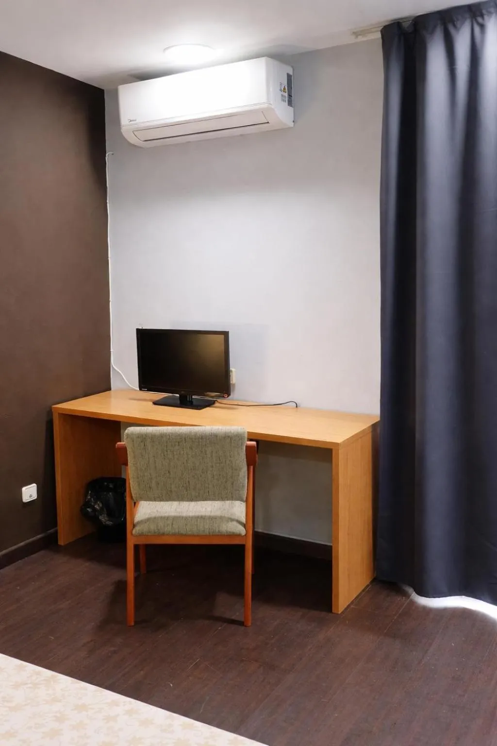 Hostal Mediterranea