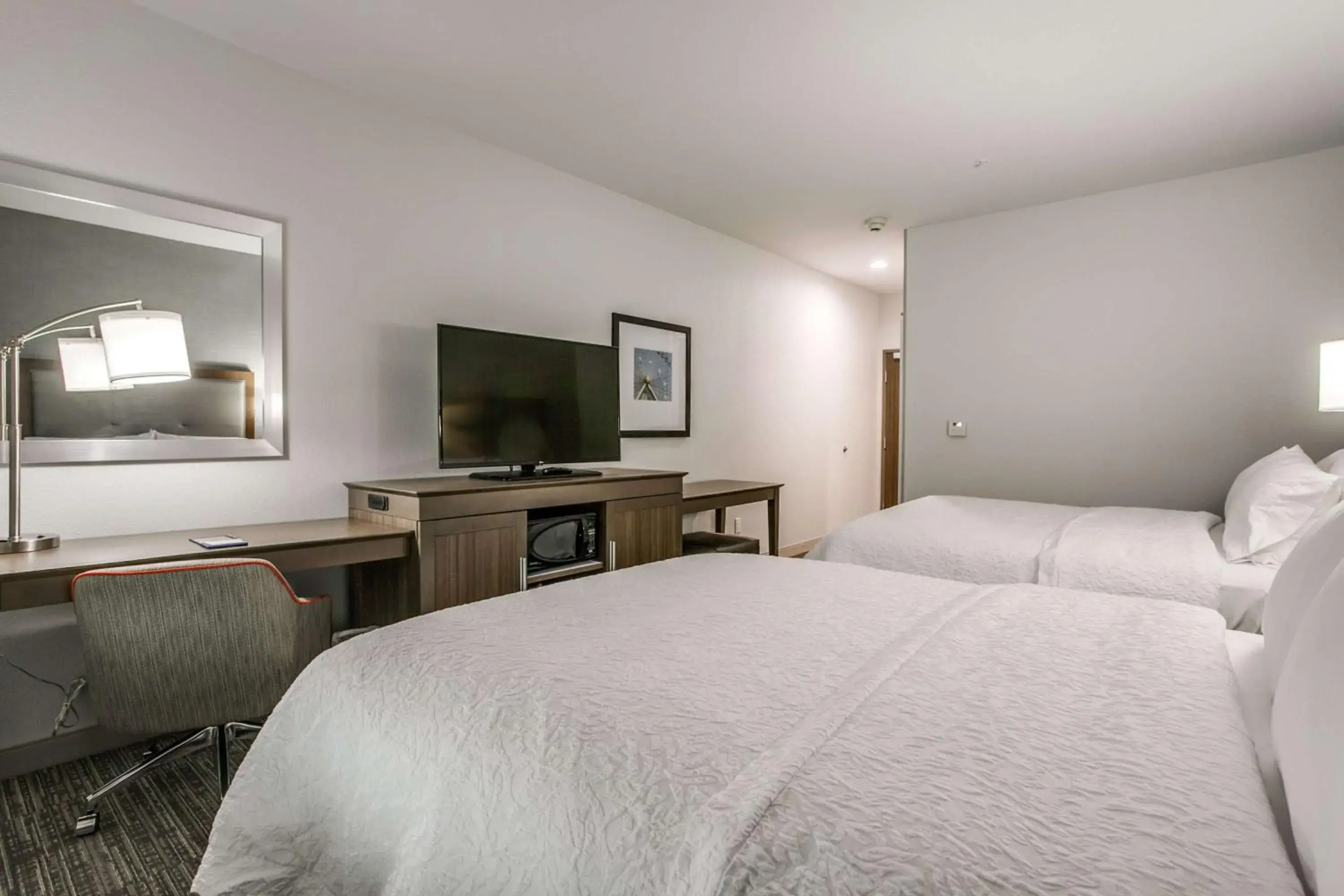 Queen Room with Two Queen Beds - Non-Smoking in Hampton Inn & Suites Dallas-Central Expy/North Park Area Queen Room with Two Queen Beds - Non-Smoking in Hampton Inn & Suites Dallas-Central Expy/North Park Area