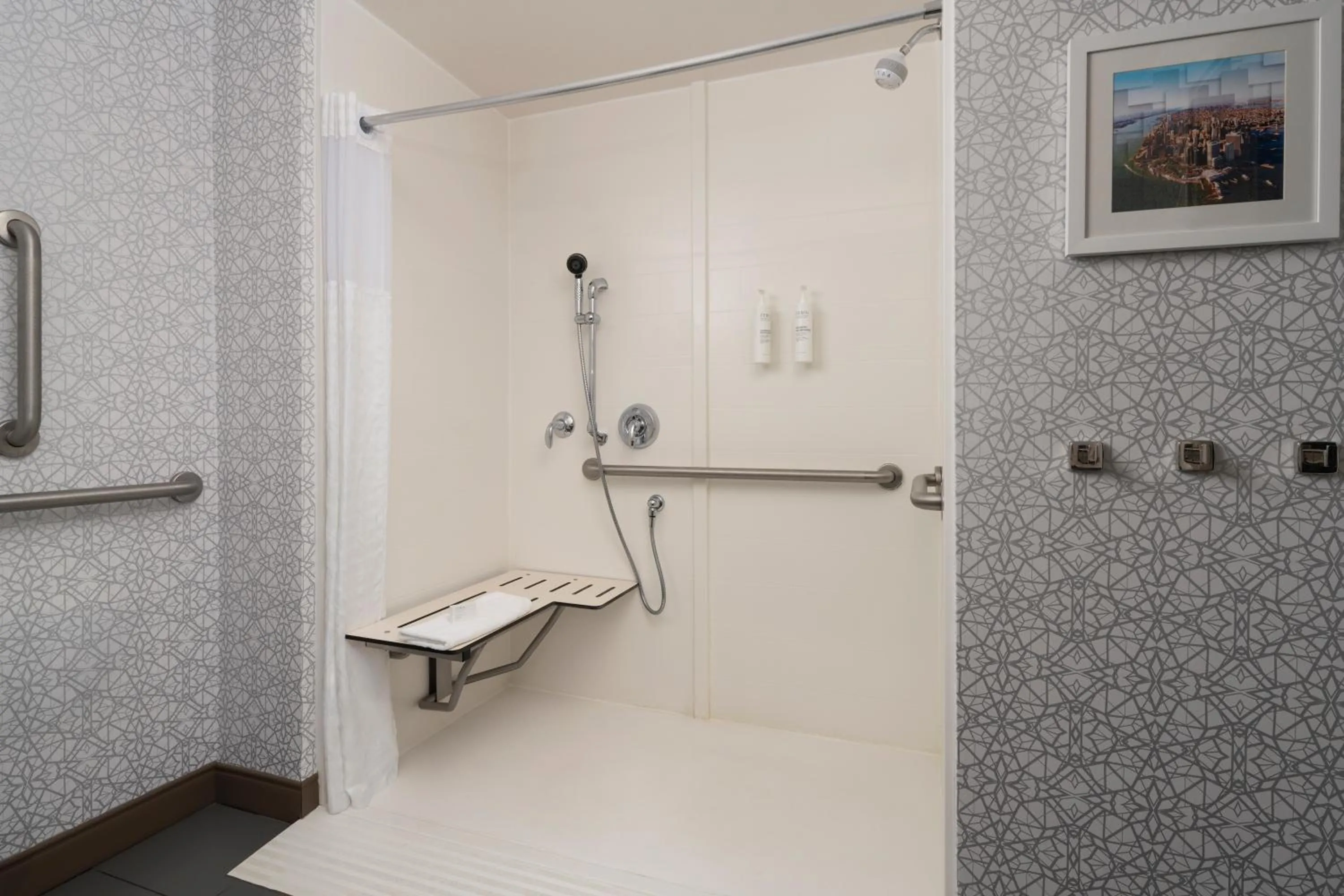 Hampton Inn & Suites Yonkers - Westchester