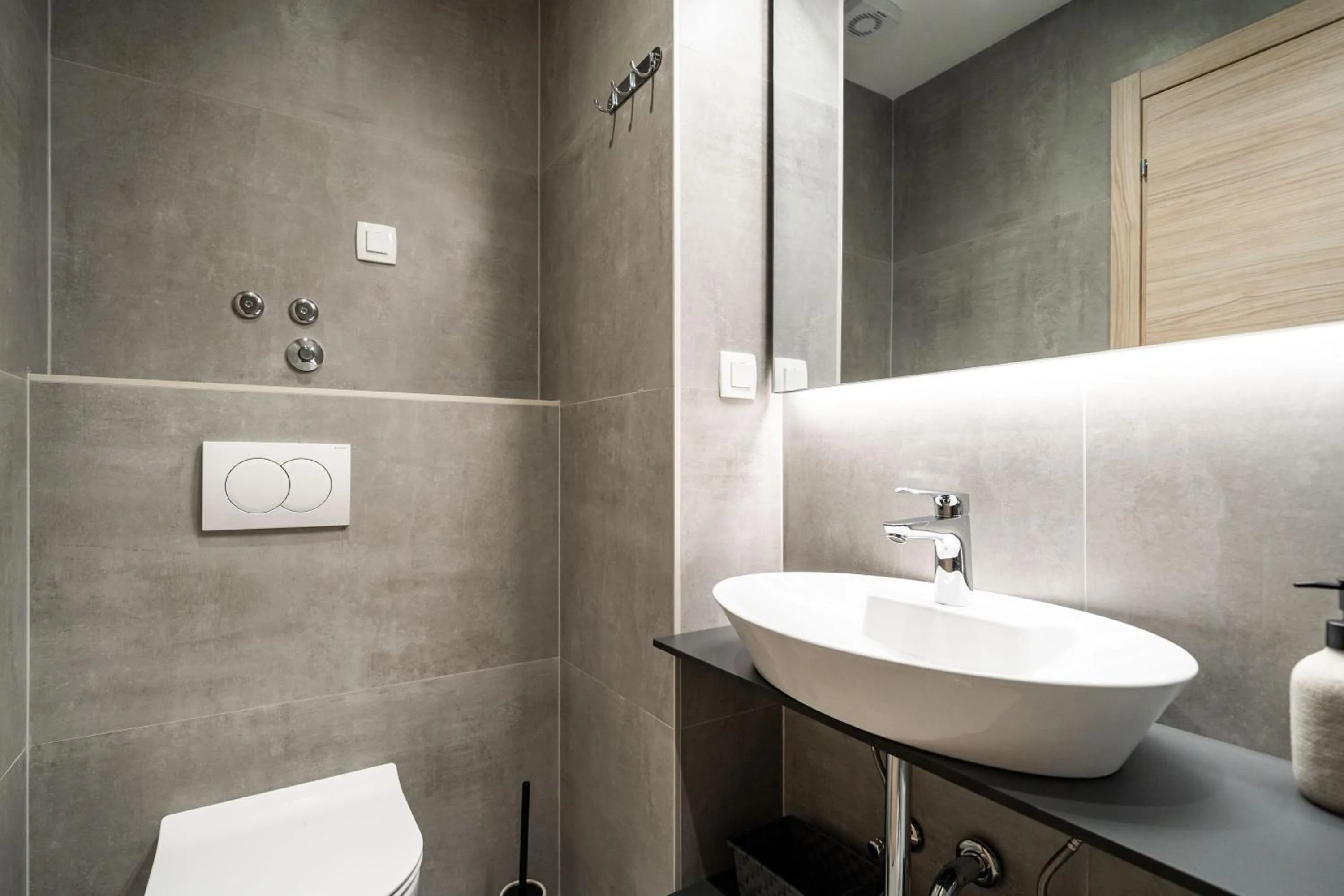 Toilet in Bacan Serviced Apartments