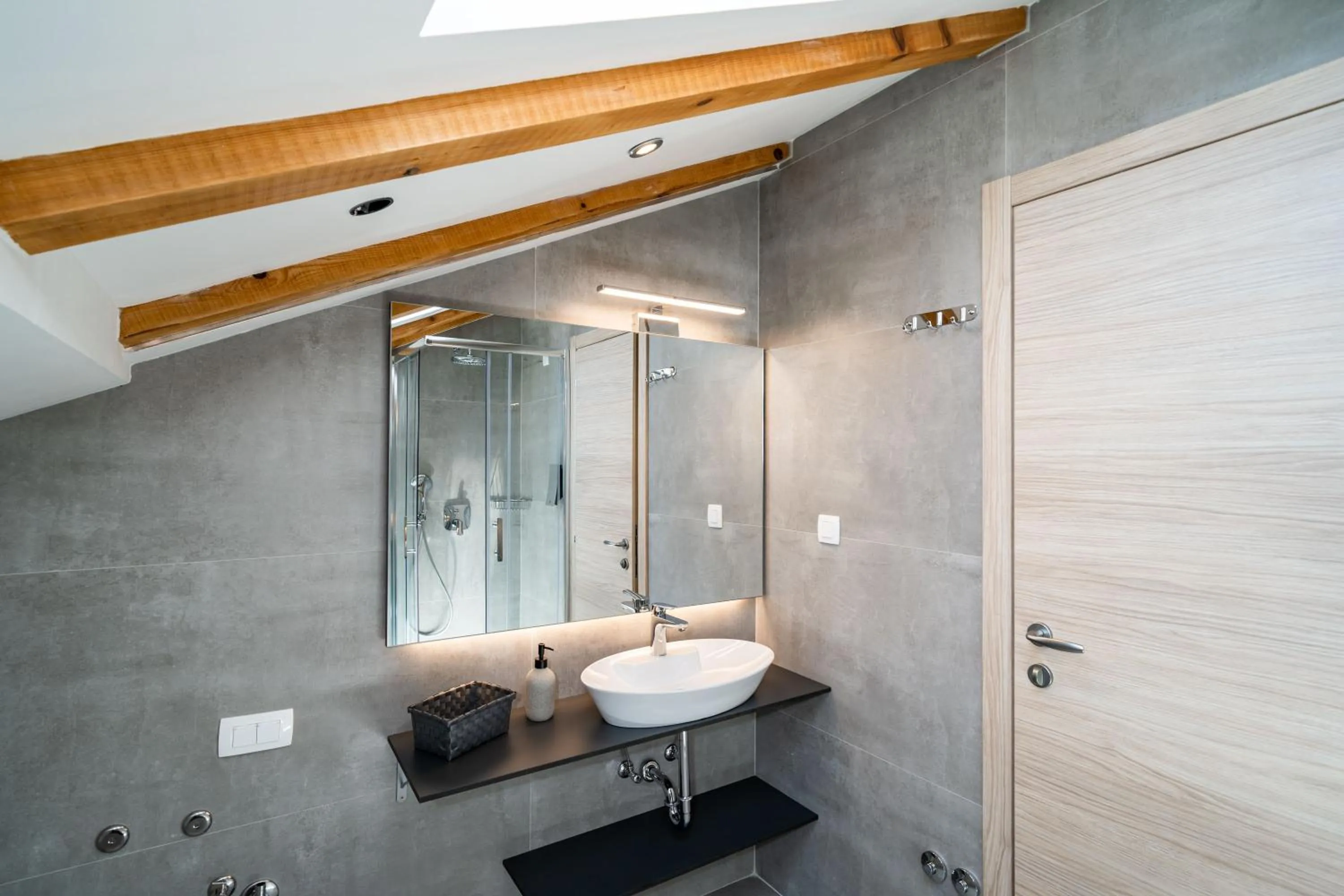 Bathroom in Bacan Serviced Apartments