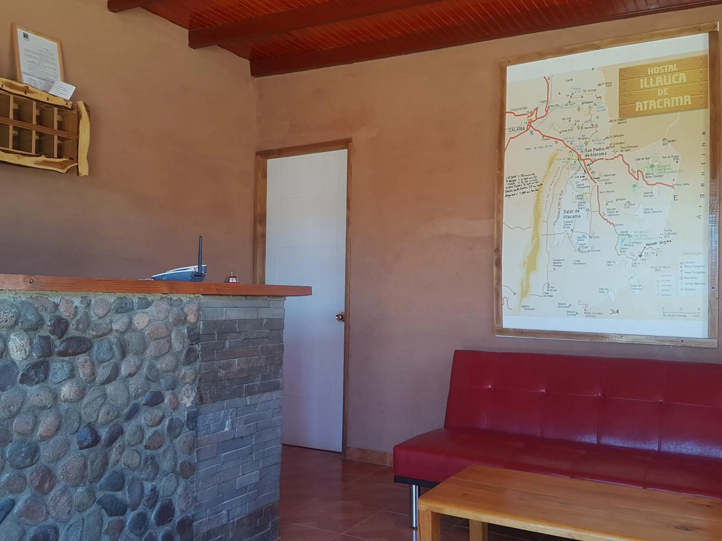 Lobby or reception in Hostal Illauca de Atacama