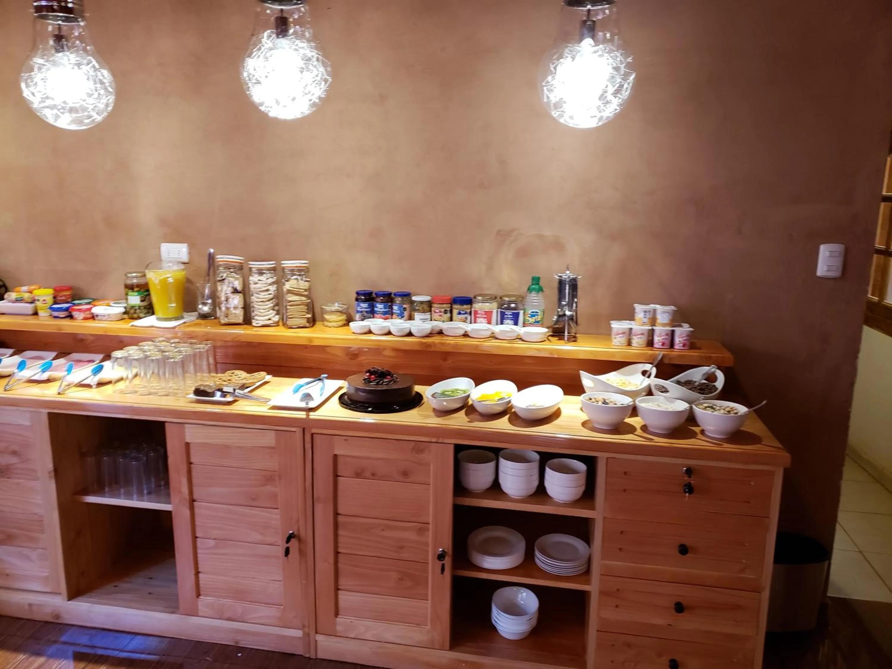 Coffee/tea facilities in Hostal Illauca de Atacama
