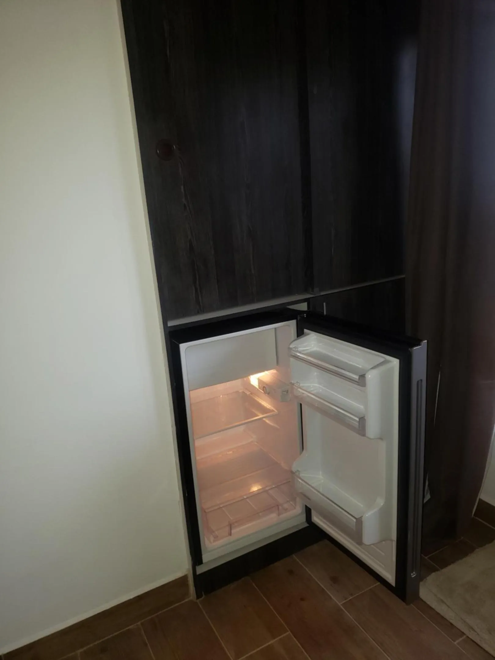 wardrobe in Hostal Illauca de Atacama