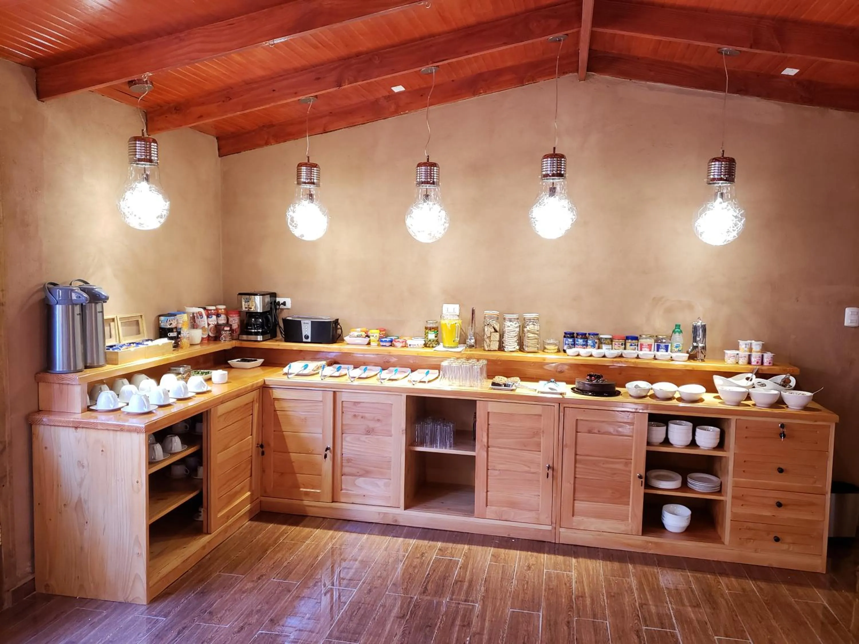 Coffee/tea facilities in Hostal Illauca de Atacama
