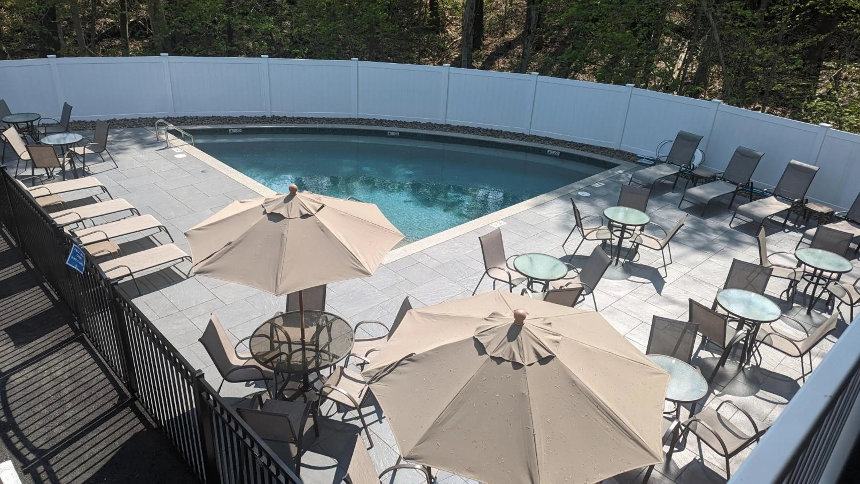 Studio East Motel
